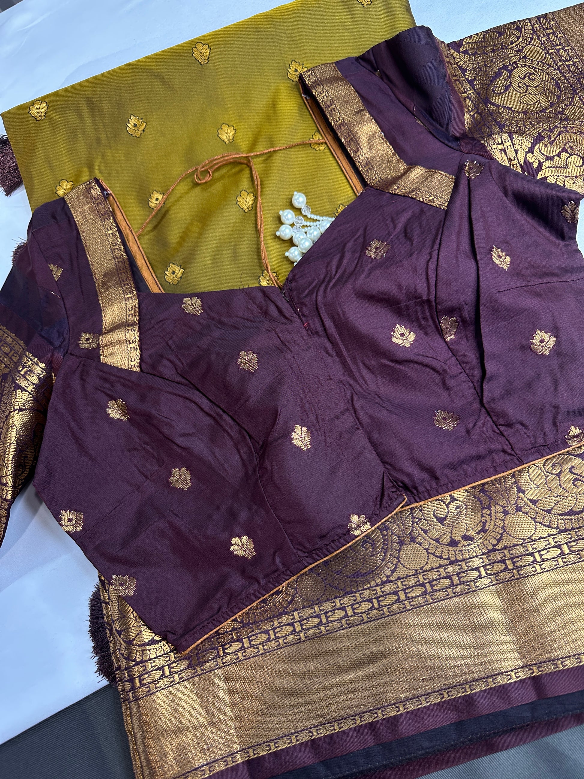 Semi Gadwal Green Purple Pattu Silk Saree - 