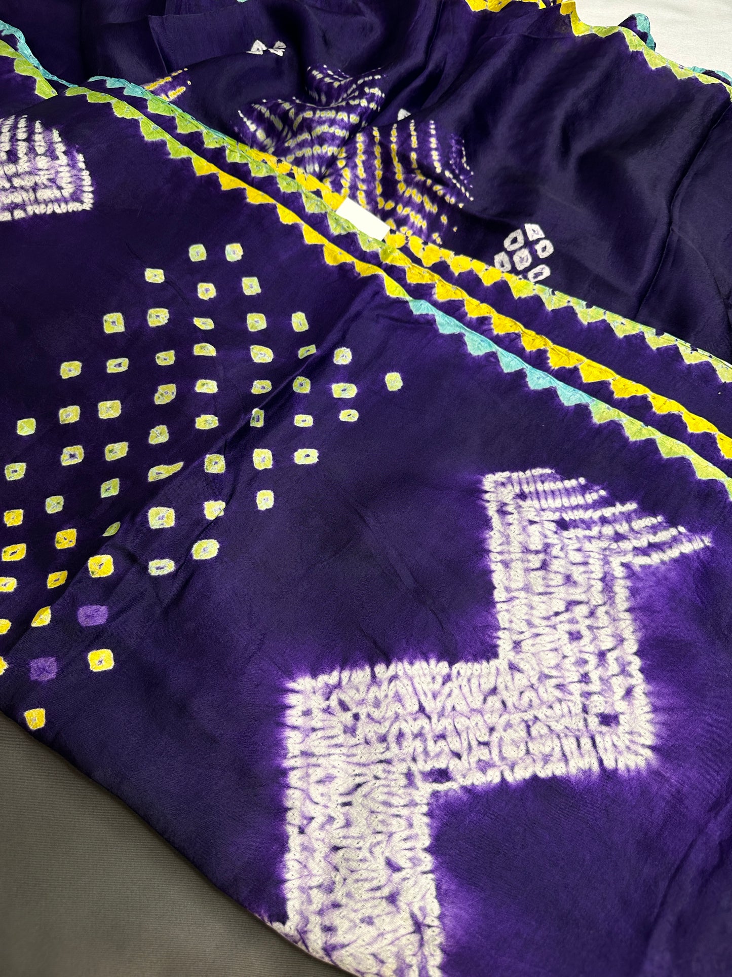 Shibori Bandhani Bhandej Purple Silk Saree - 