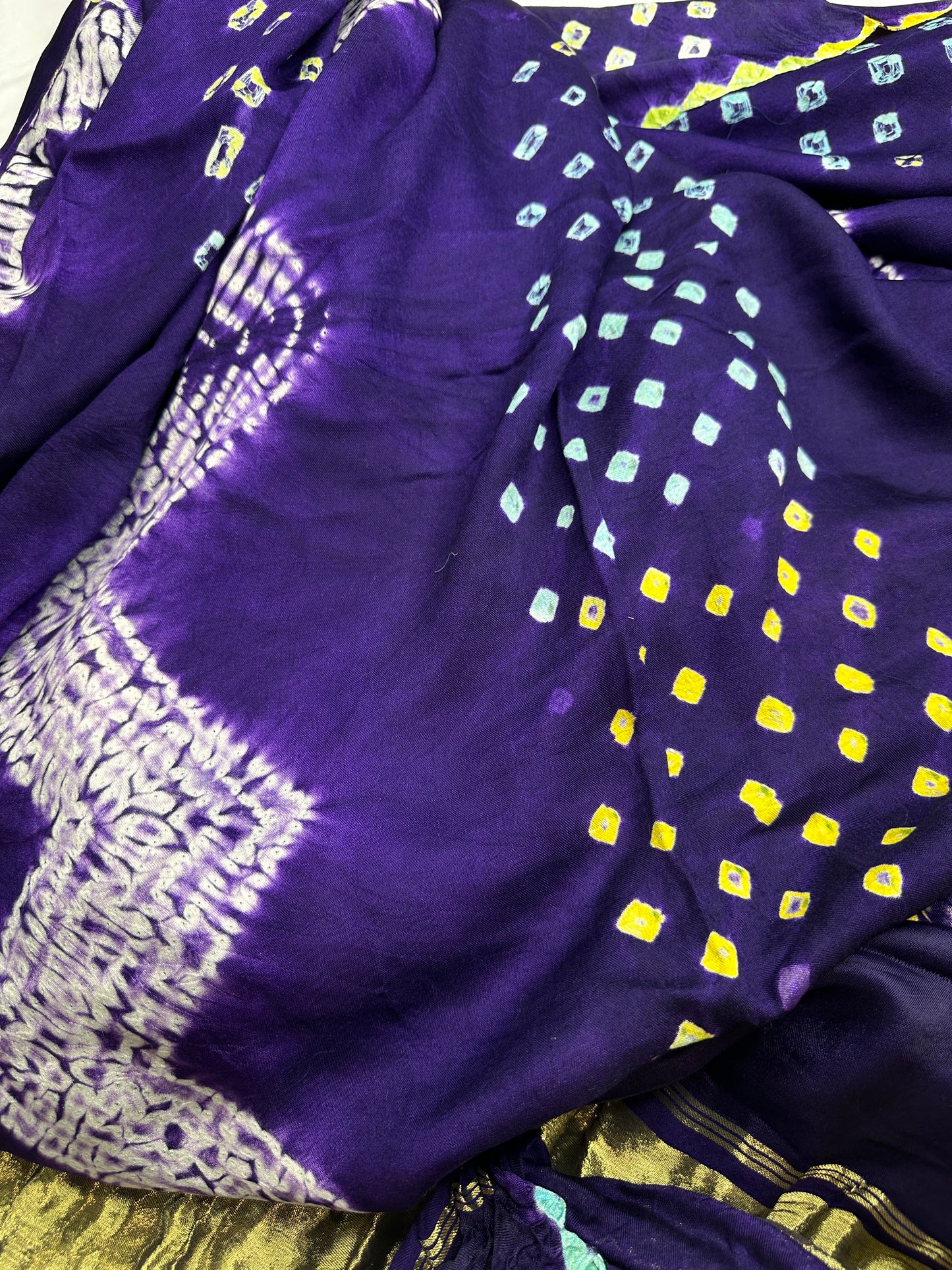 Shibori Bandhani Bhandej Purple Silk Saree - 