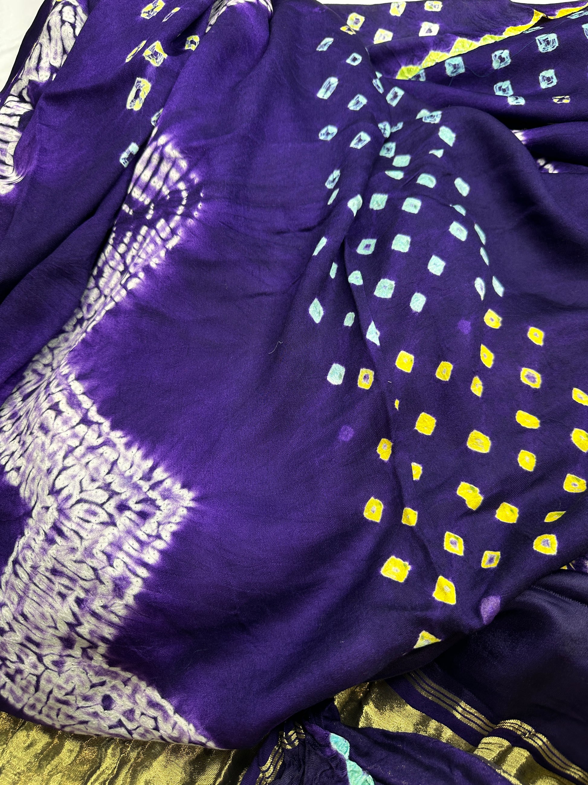 Shibori Bandhani Bhandej Purple Silk Saree - 
