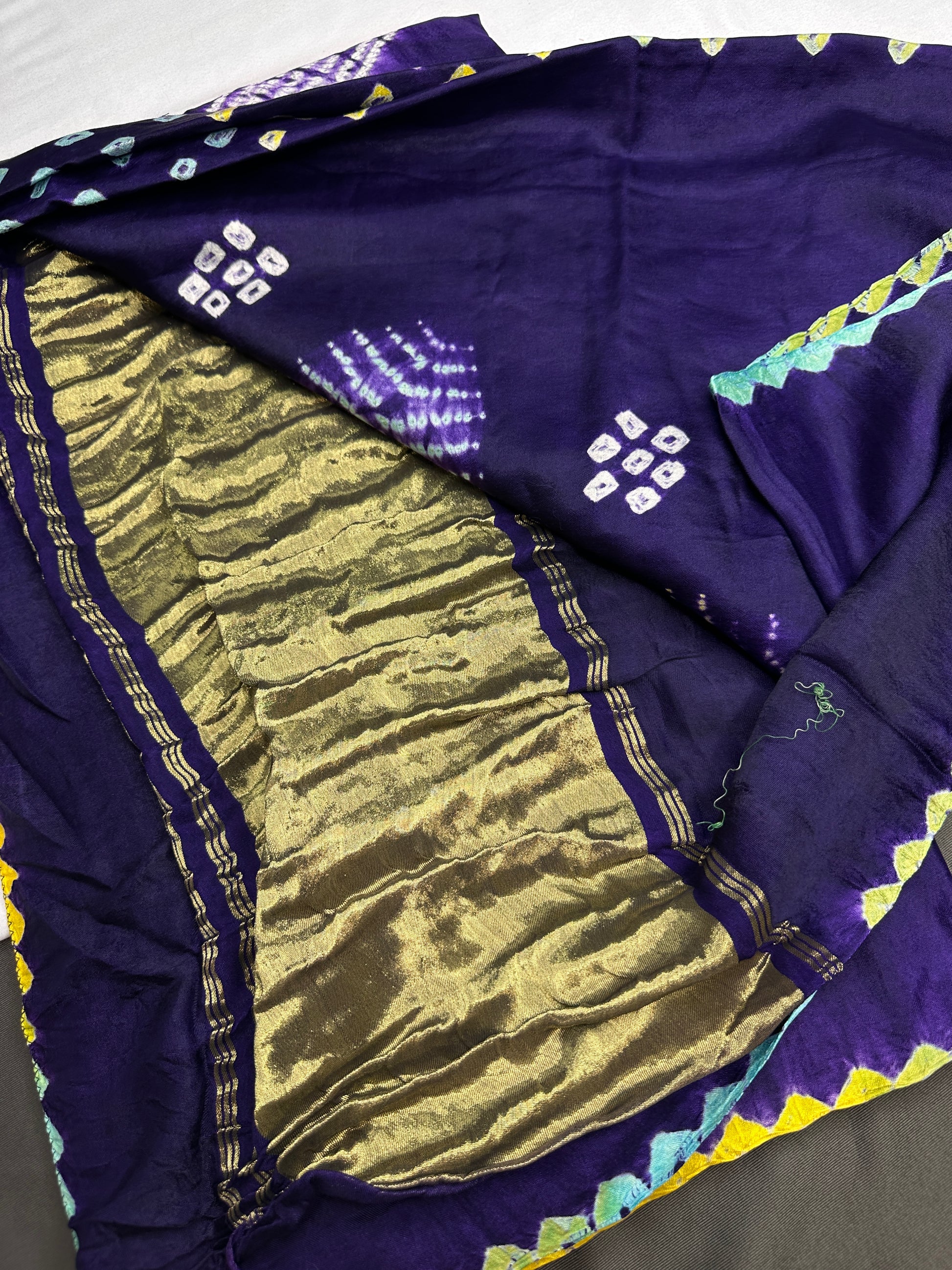 Shibori Bandhani Bhandej Purple Silk Saree - 