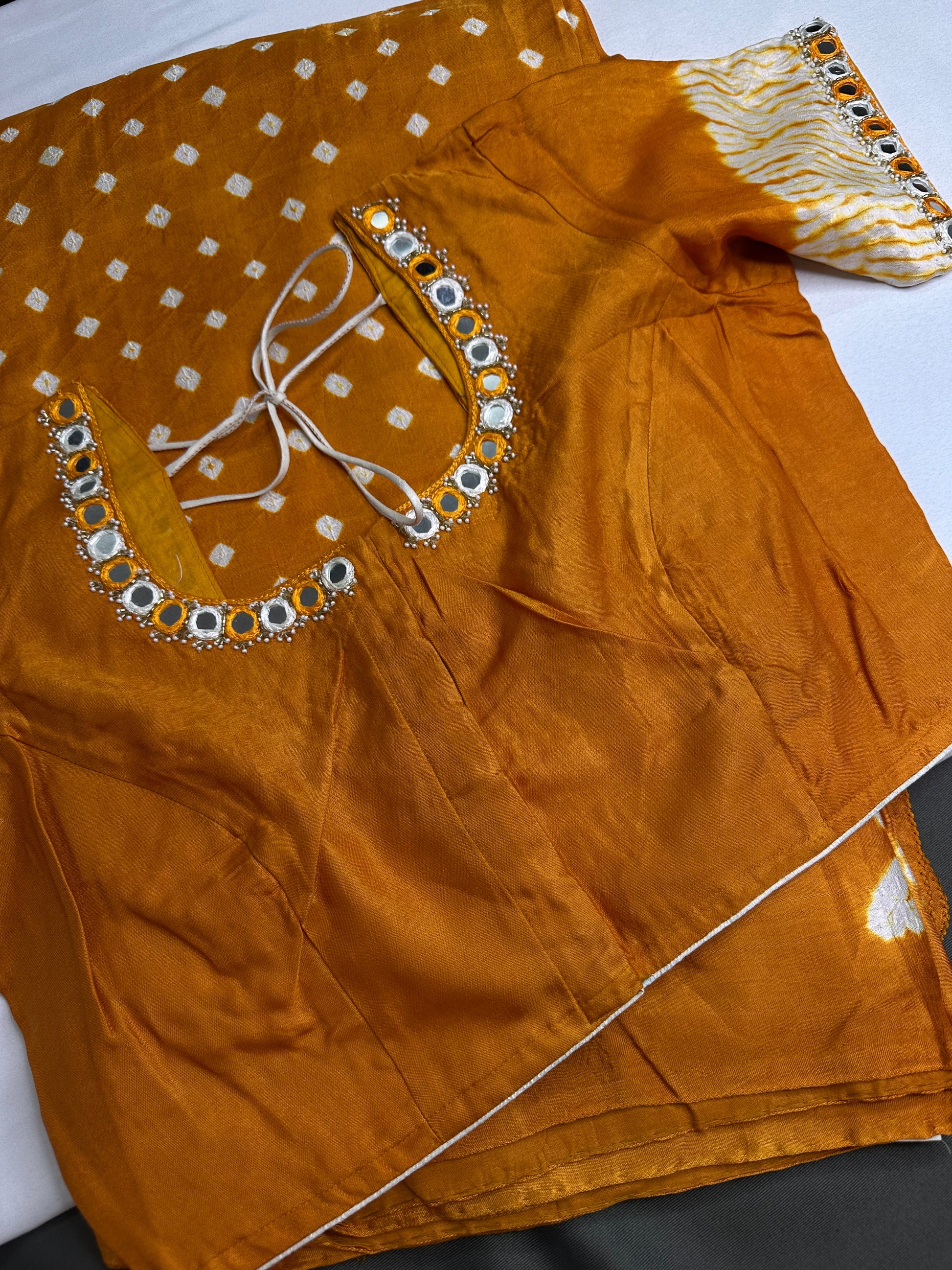 Shibori Bandhani Bhandej Mustard Silk Saree - 