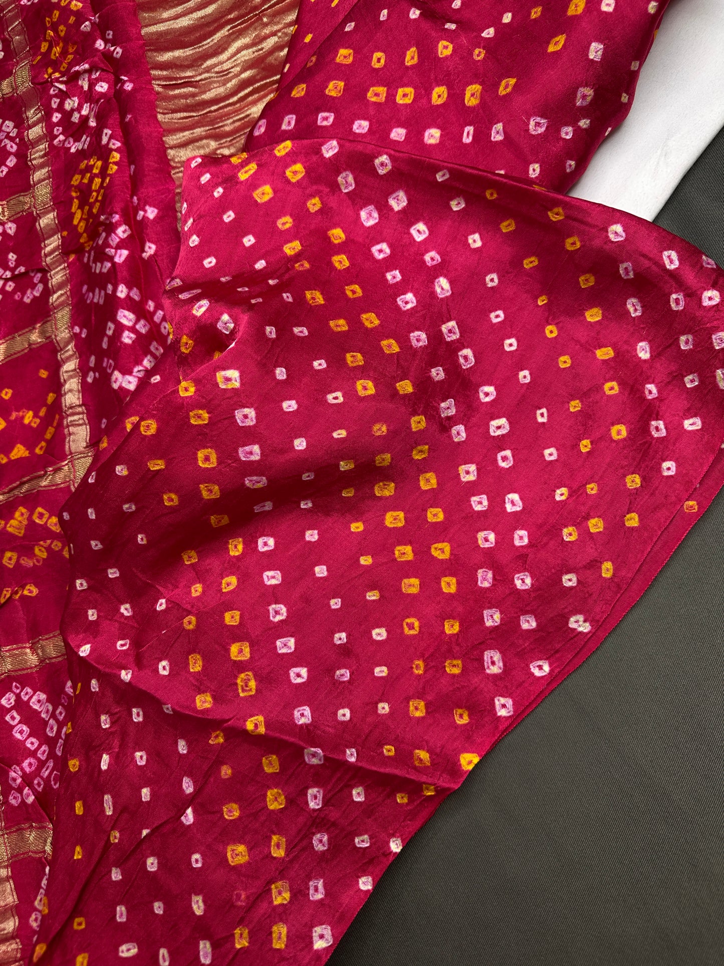 Bandhani Bhandej Pink Gaji Silk Saree - 