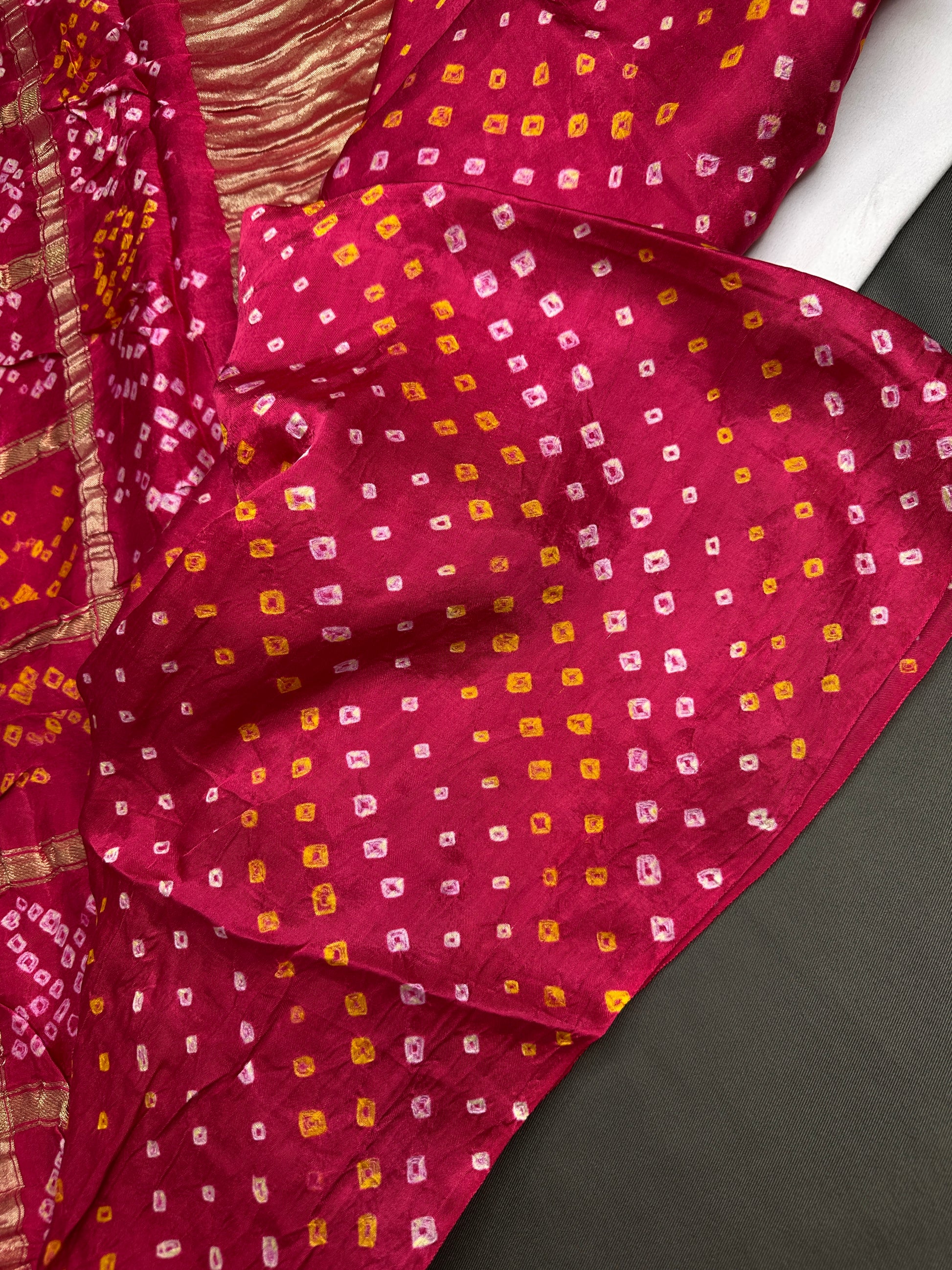 Bandhani Bhandej Pink Gaji Silk Saree - 