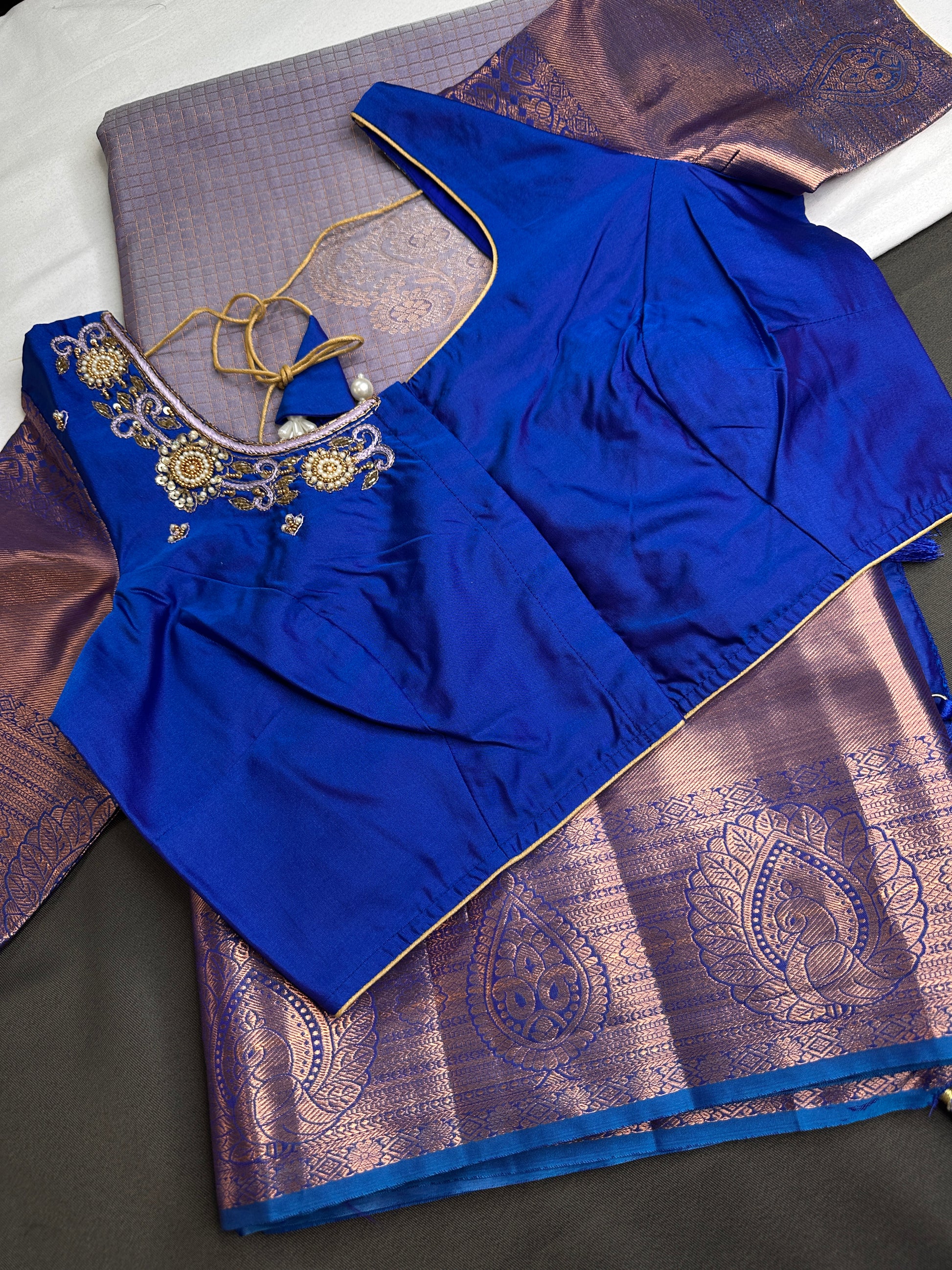Kanch Light Weight Semi Silk Blue Checked Saree - 