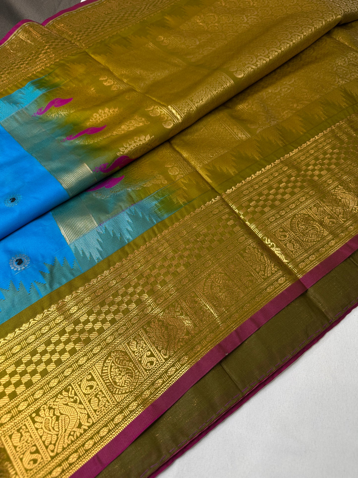 Pure Gadwal Blue Green Pattu Silk Saree - 