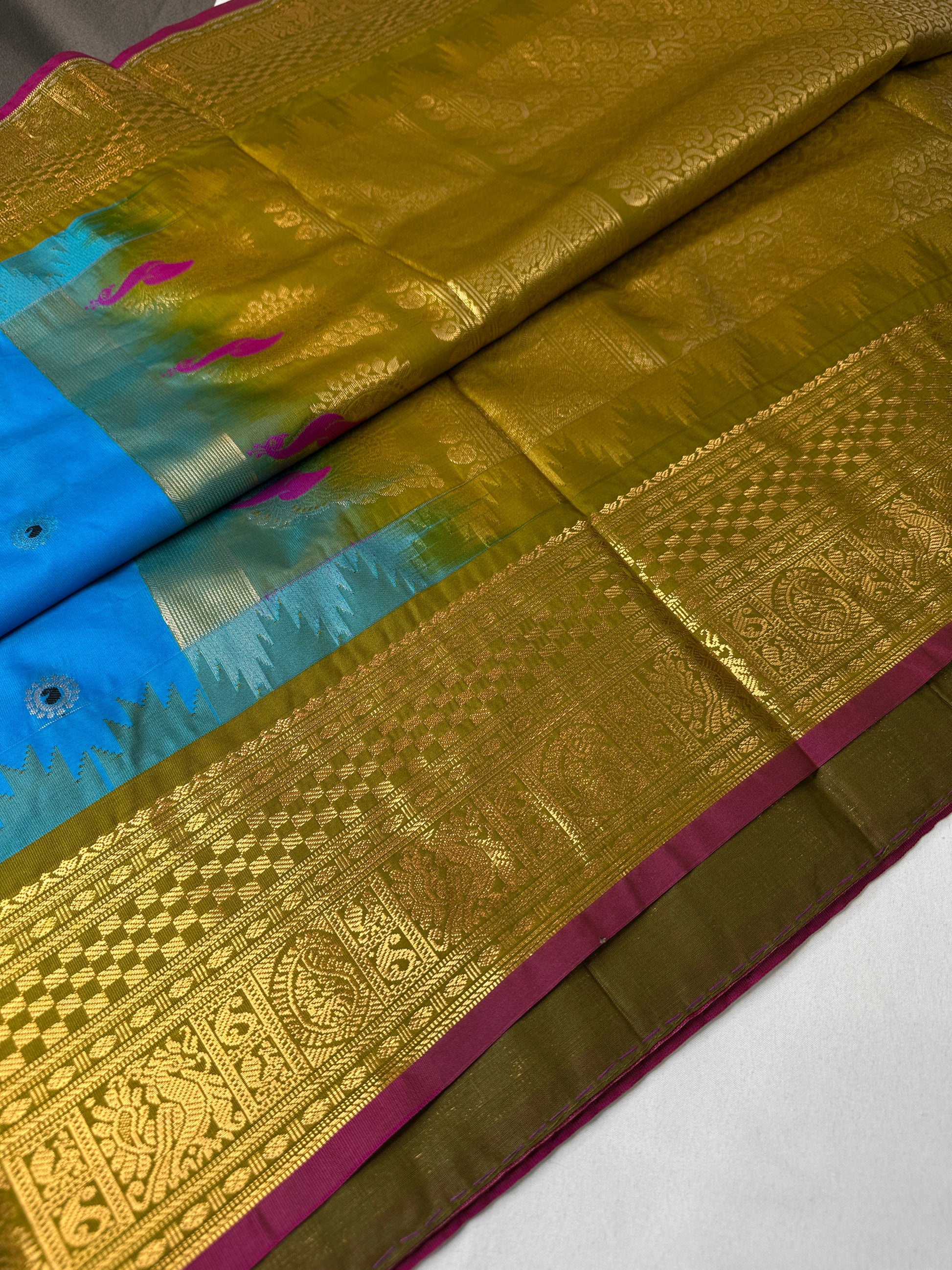 Pure Gadwal Blue Green Pattu Silk Saree - 