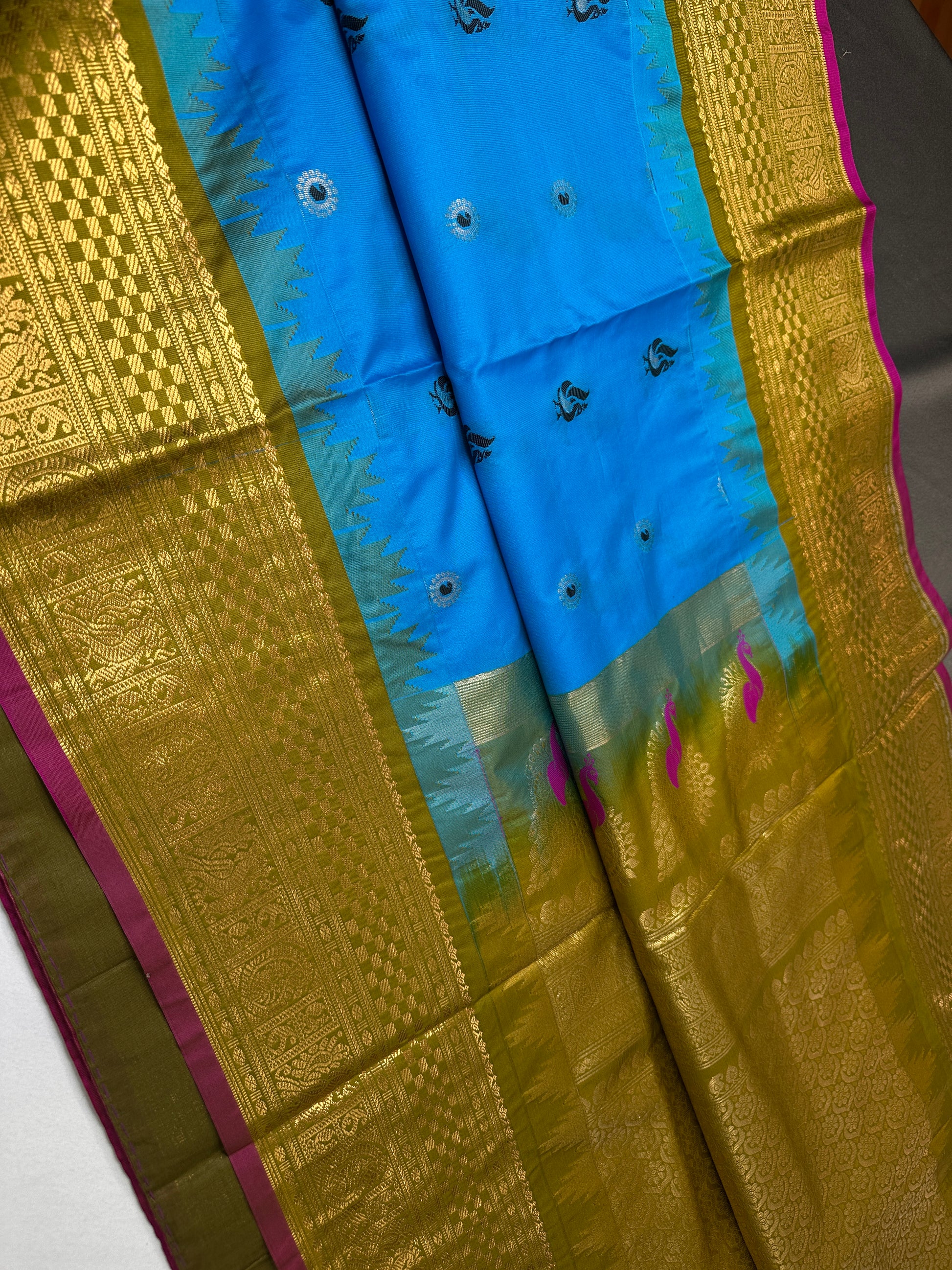Pure Gadwal Blue Green Pattu Silk Saree - 