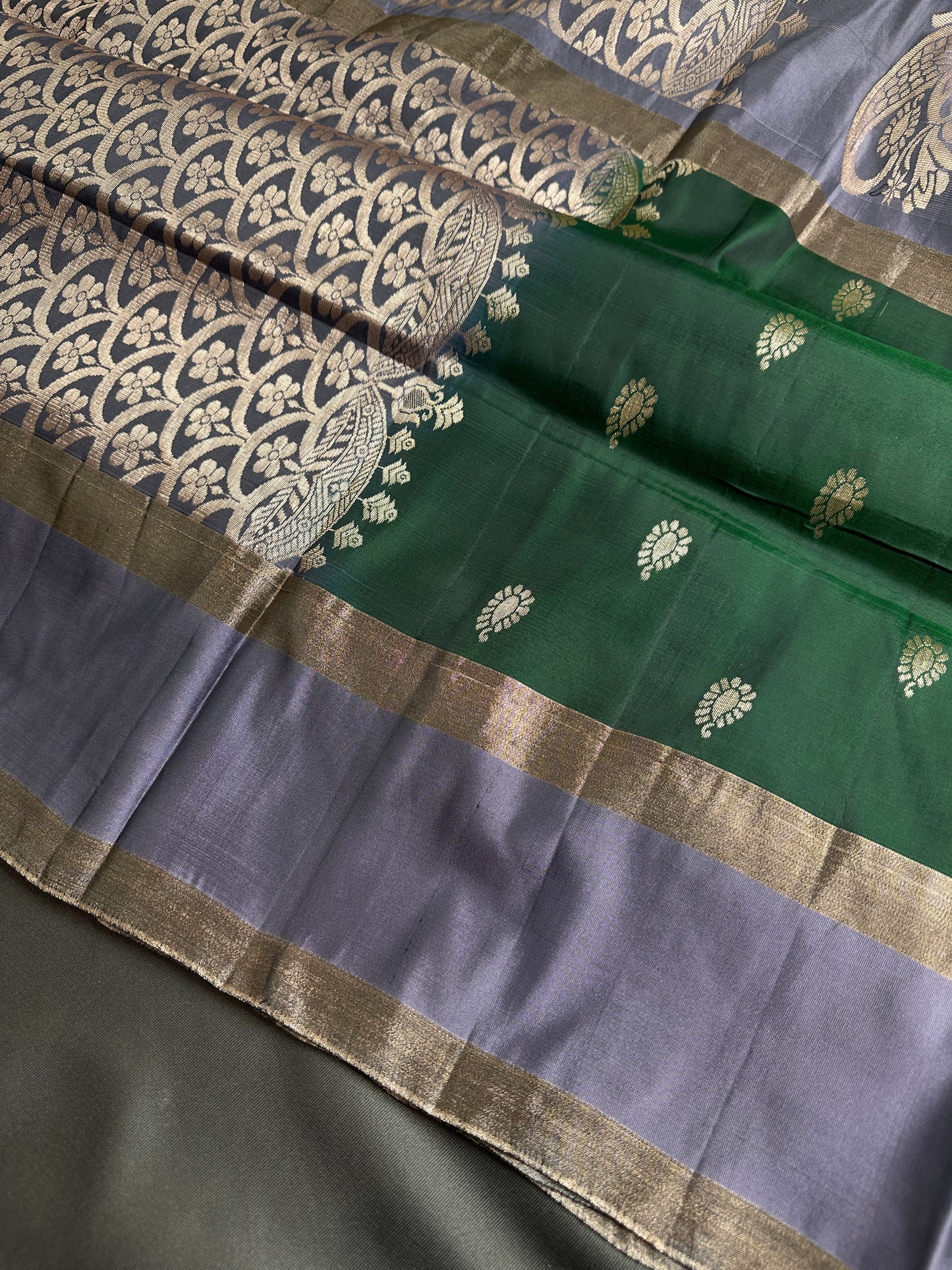 Green Grey Light Weight Kanchi Soft Silk  Saree - 