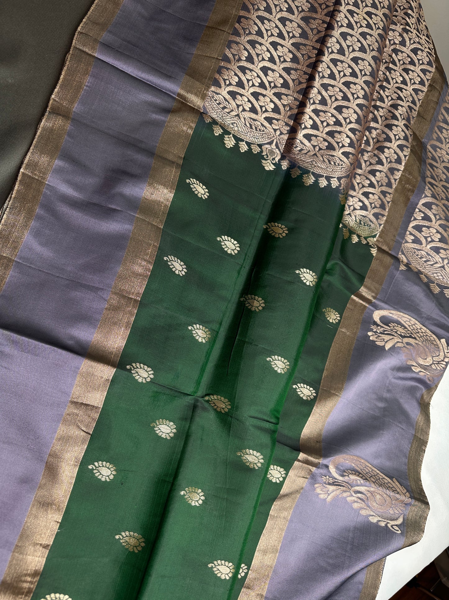 Green Grey Light Weight Kanchi Soft Silk  Saree - 