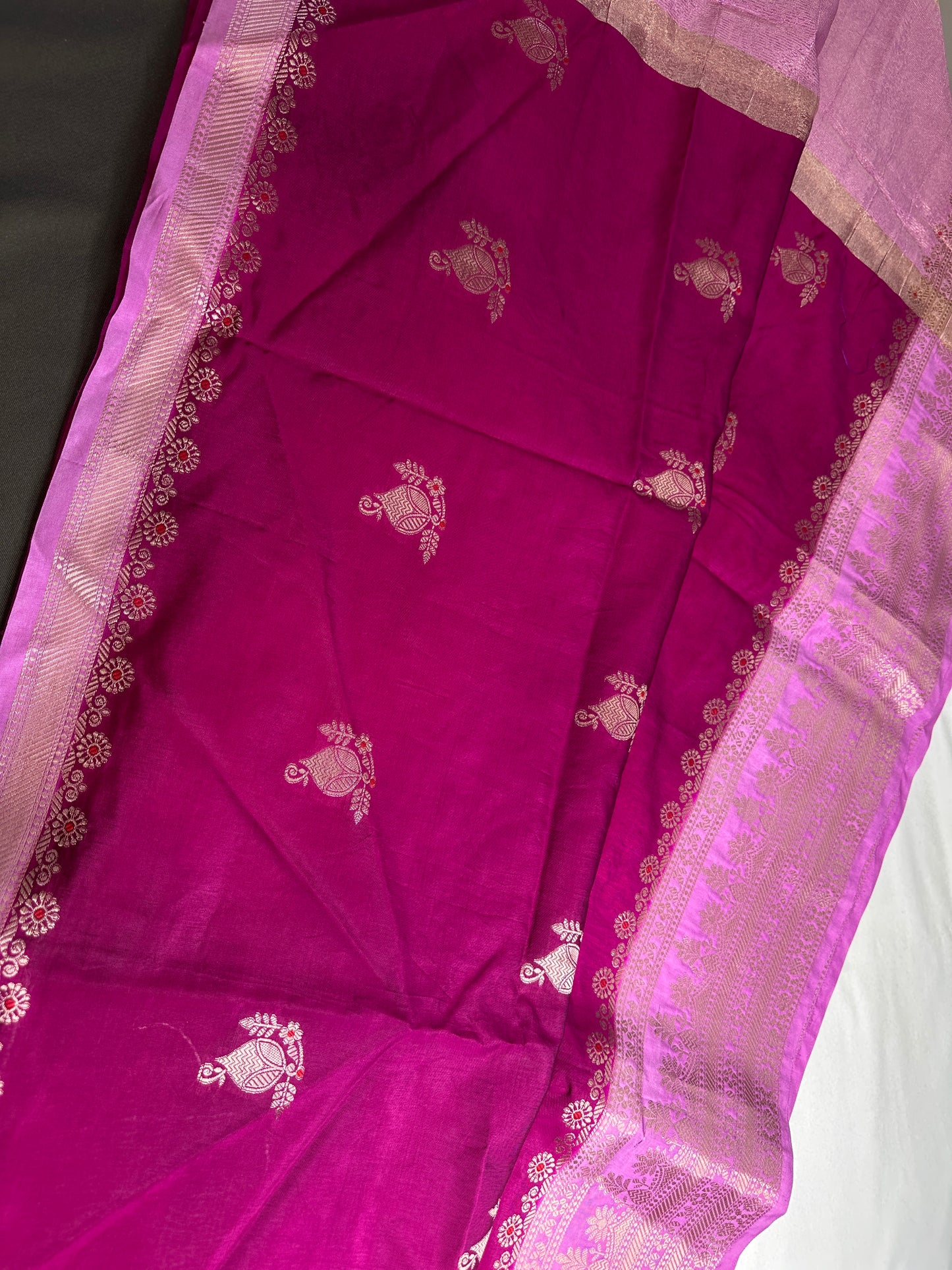 Magenta Pink Raw Mango Light Weight Silk Saree - 