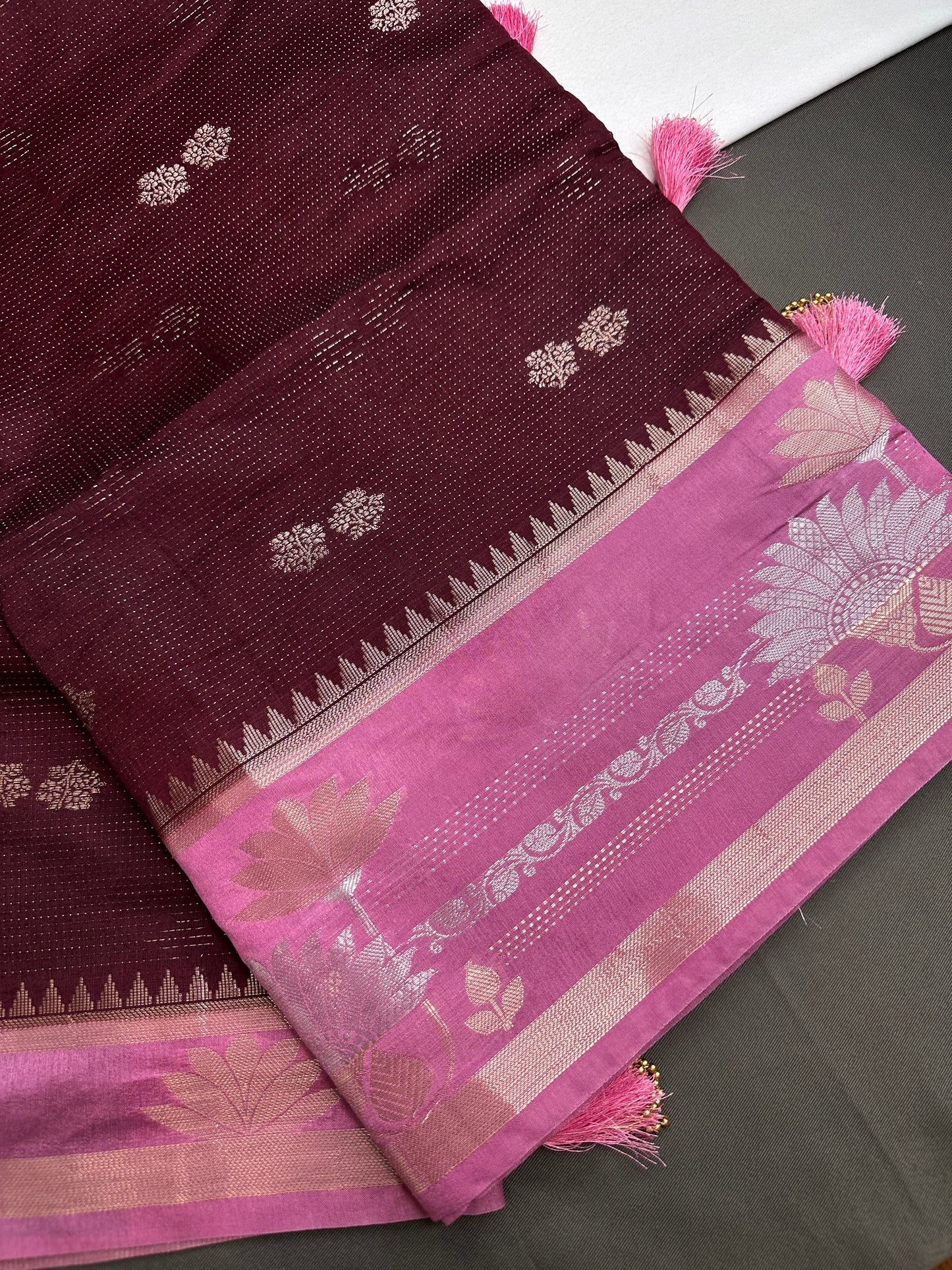 Maroon Pink Raw Mango Light Weight Silk Saree - 