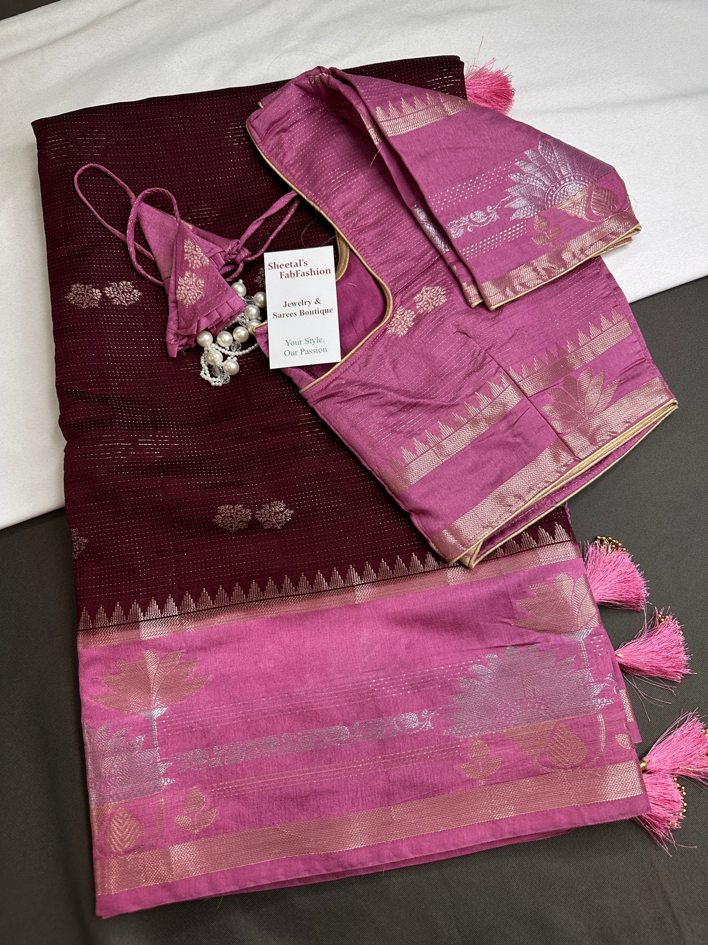 Maroon Pink Raw Mango Light Weight Silk Saree - 