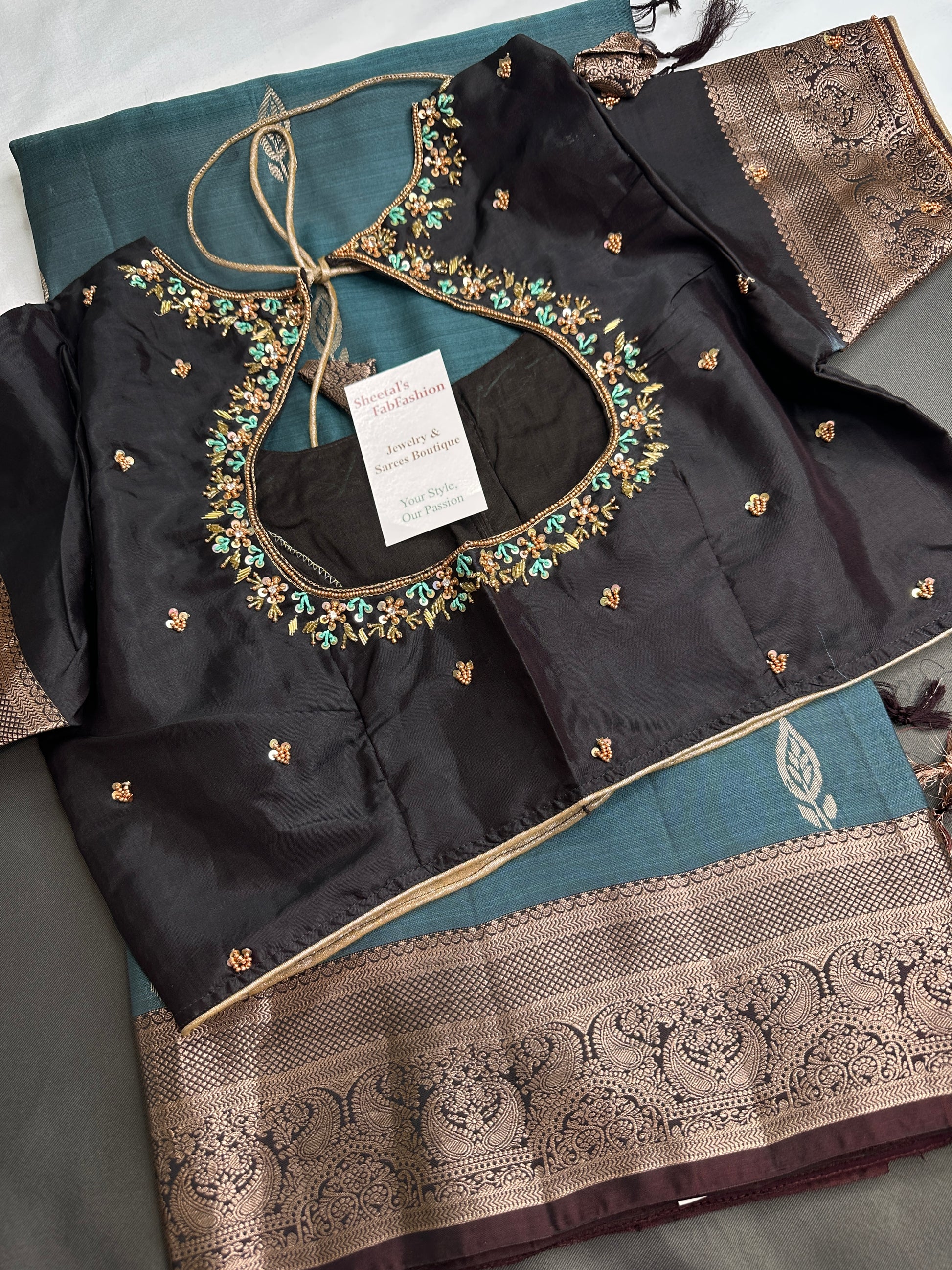 Teal Light Weight Kanchi Soft Handloom Silk  Saree - 