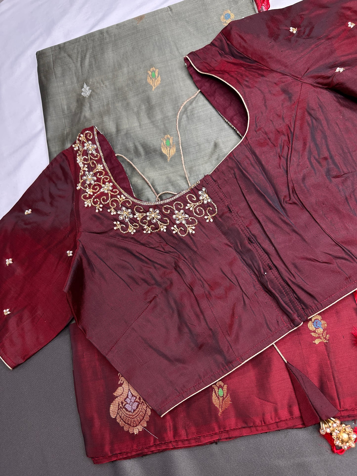 Grey Red Kanchi Handloom Pure Silk  Saree - 