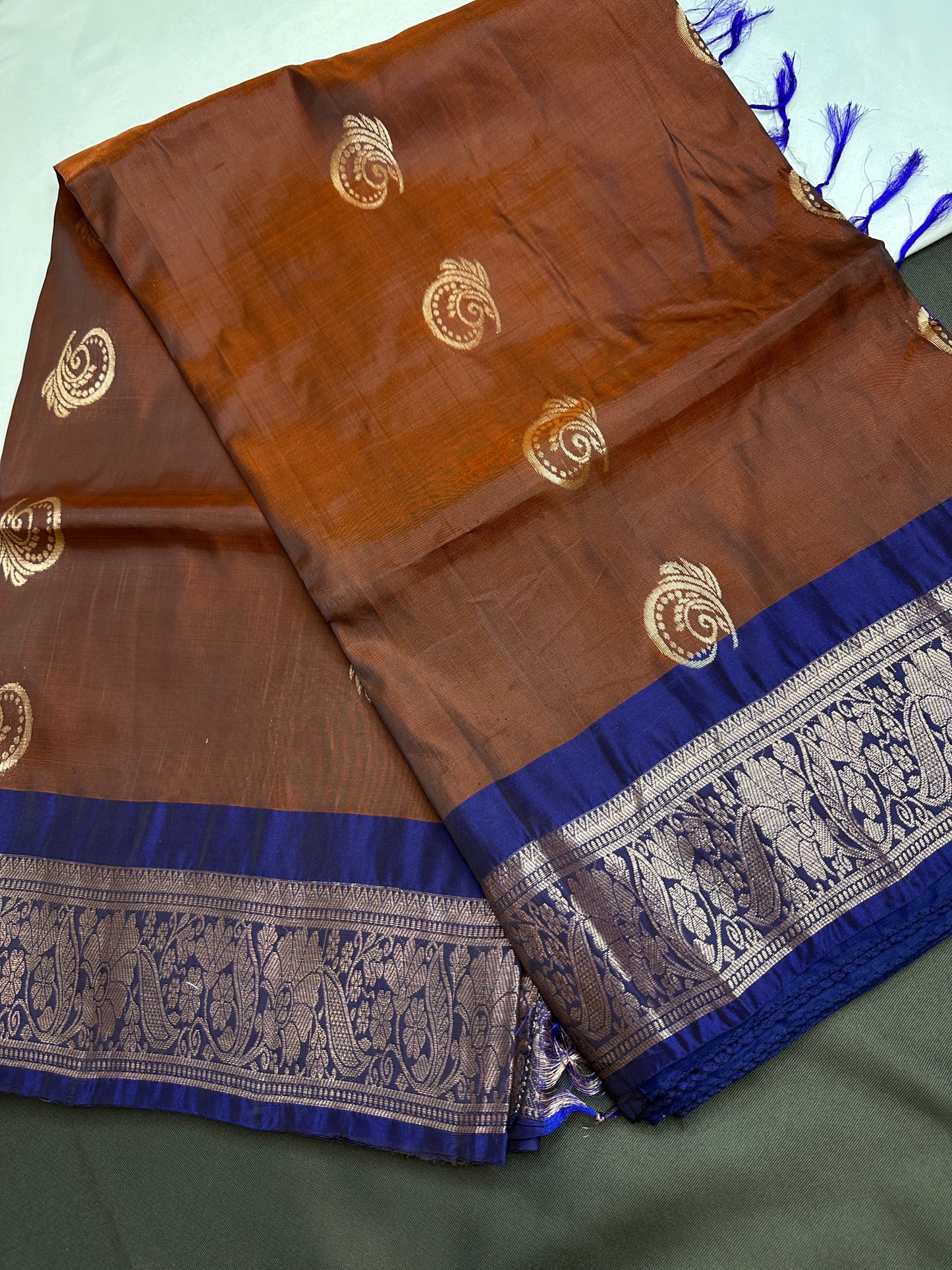 Brown Light Weight Kanchi Soft Handloom Silk  Saree - 