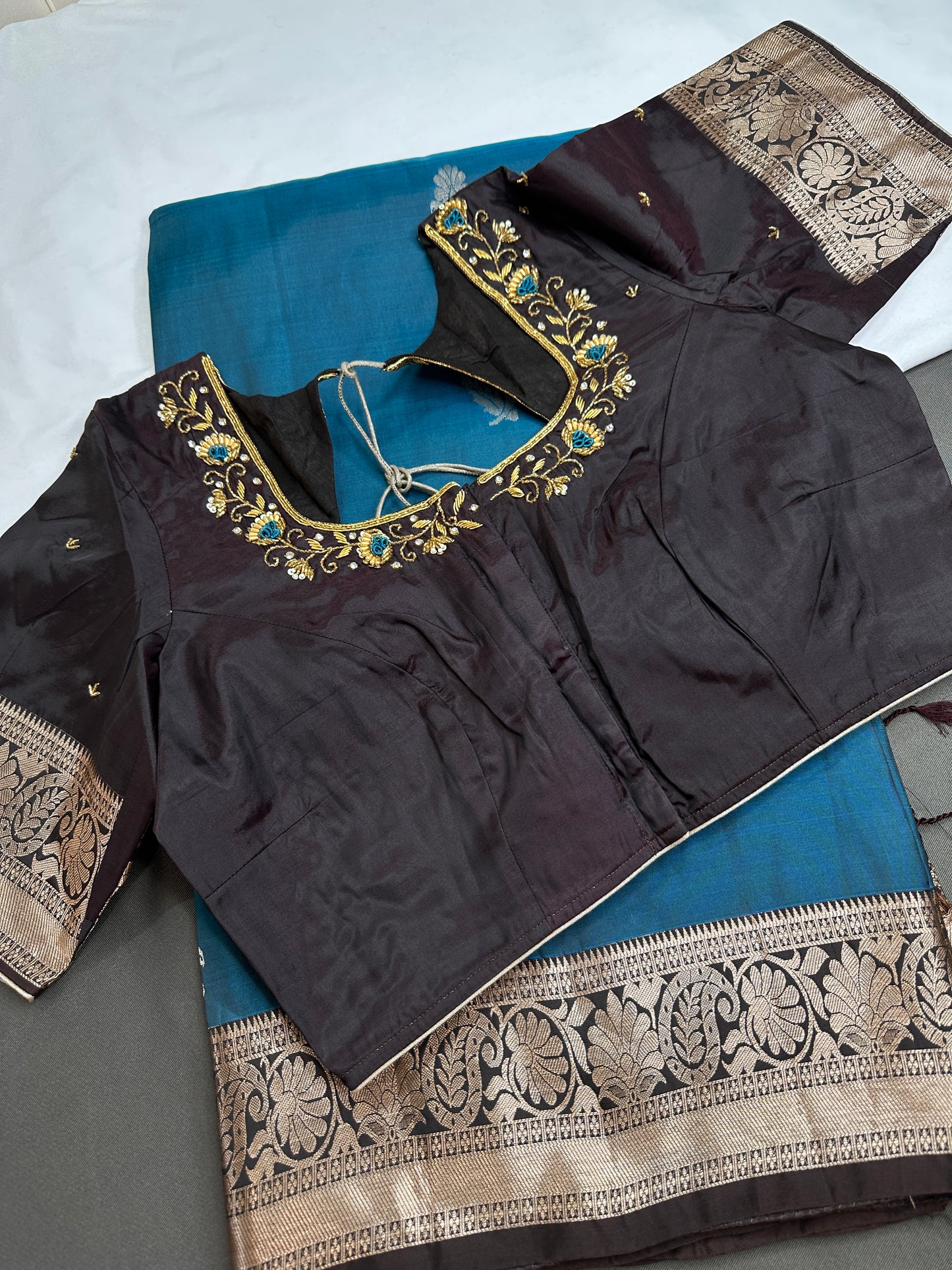 Peacock Blue Light Weight Kanchi Soft Handloom Silk  Saree - 