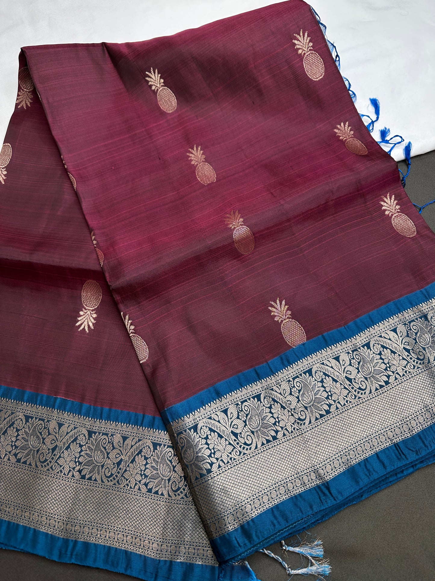 Plum Blue Light Weight Kanchi Soft Handloom Silk  Saree - 