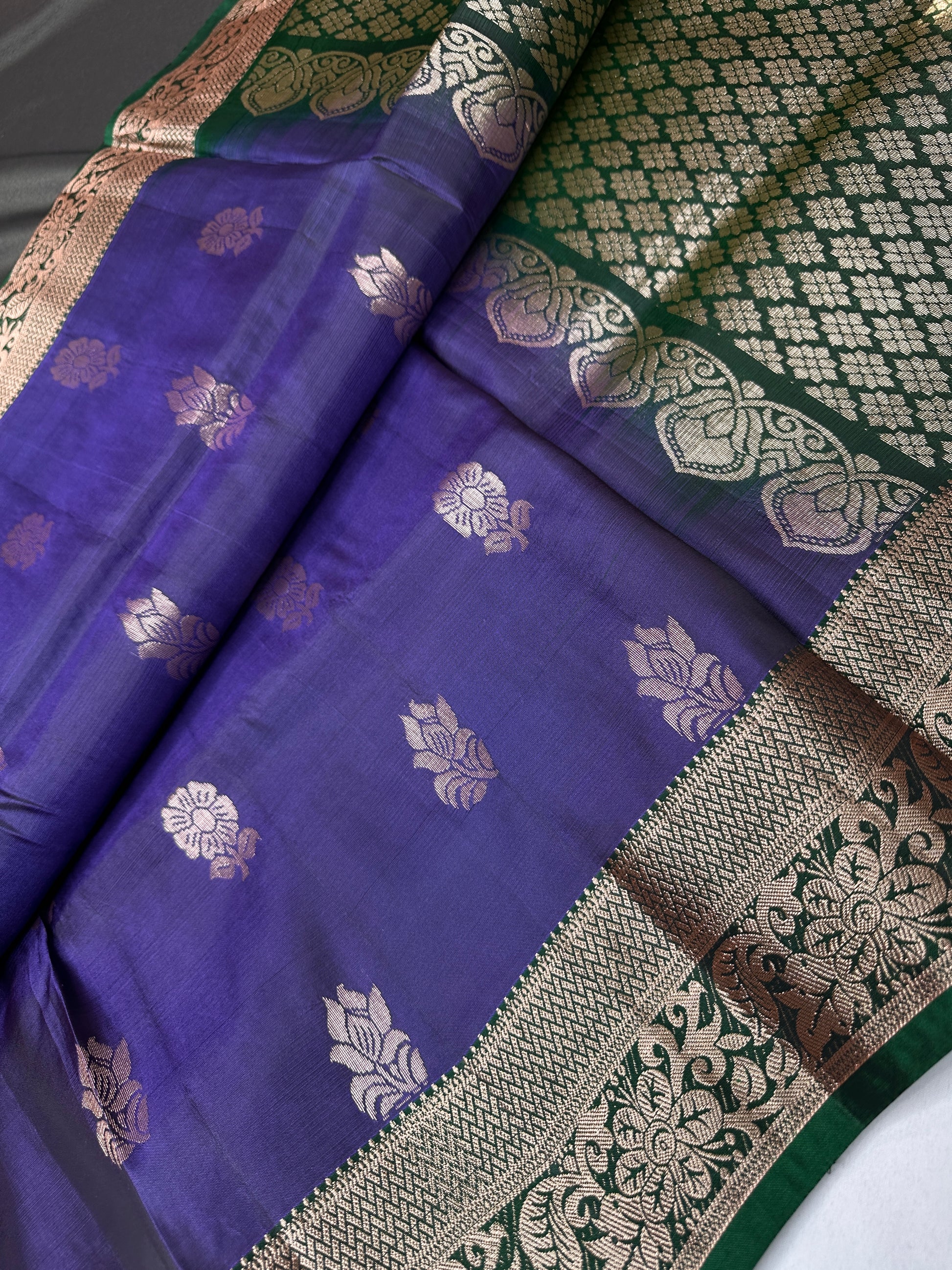 Blue Green Light Weight Kanchi Soft Handloom Silk  Saree - 