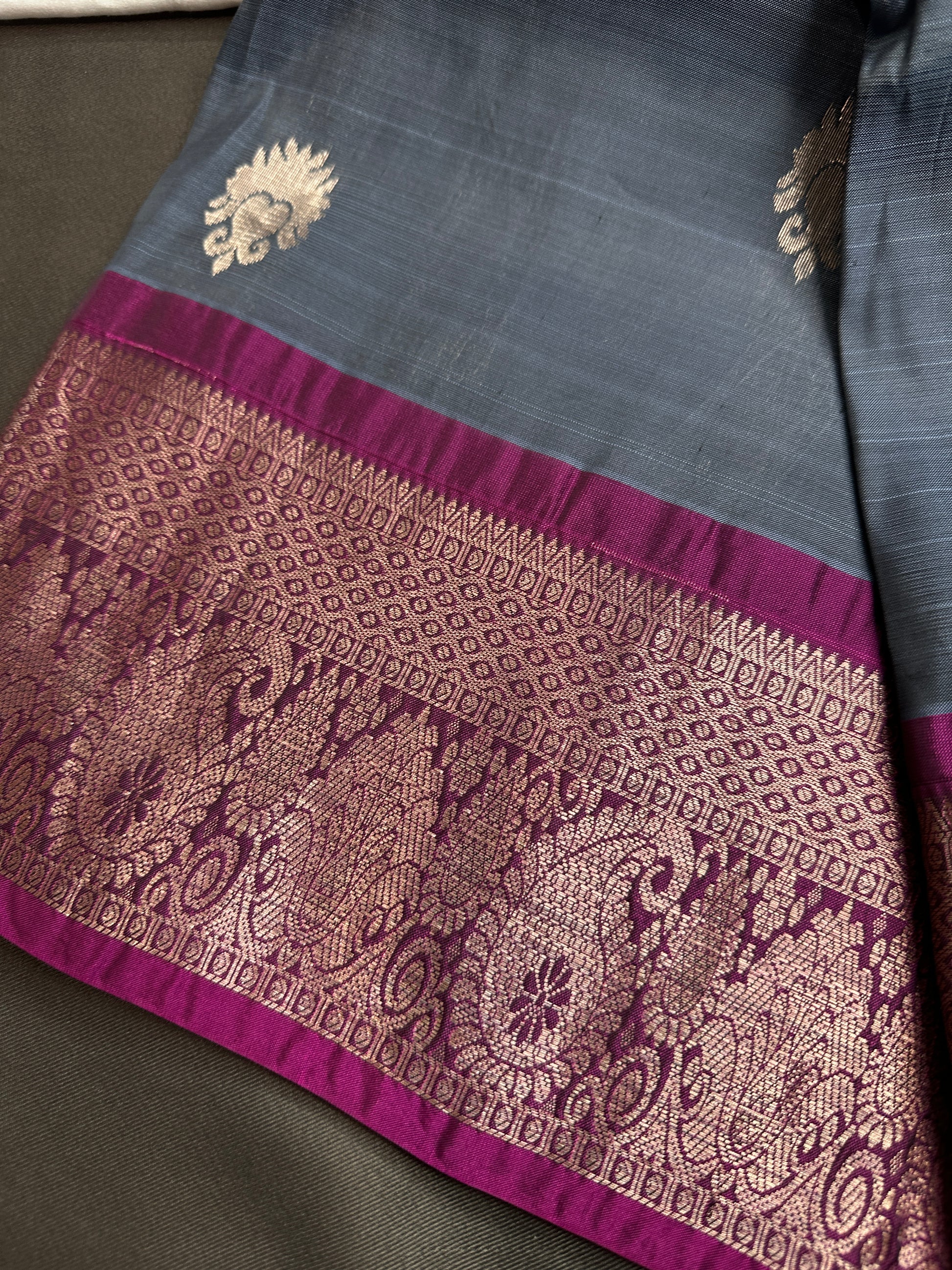Grey Magenta Light Weight Kanchi Soft Handloom Silk  Saree - 