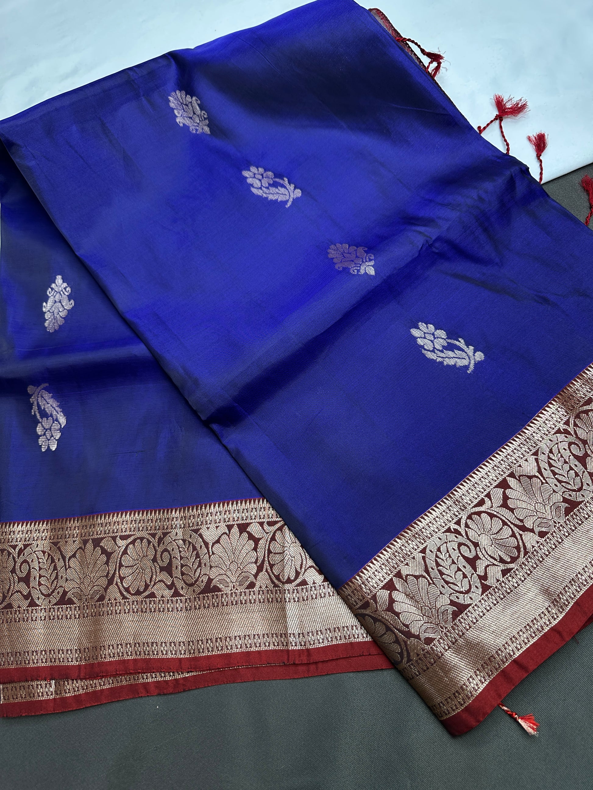 Blue Maroon Light Weight Kanchi Soft Handloom Silk  Saree - 