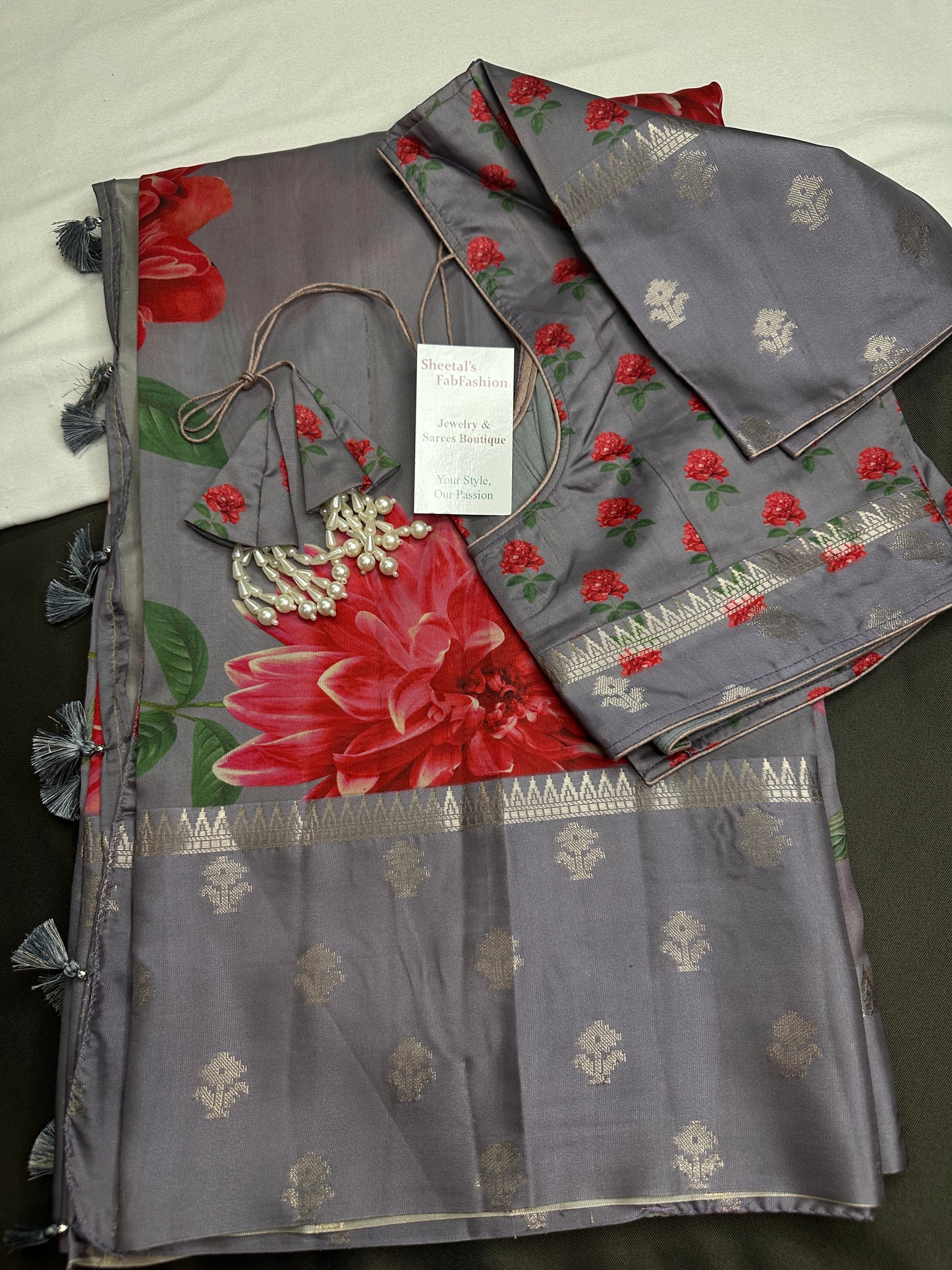 Grey Floral Semi Crepe Saree - 