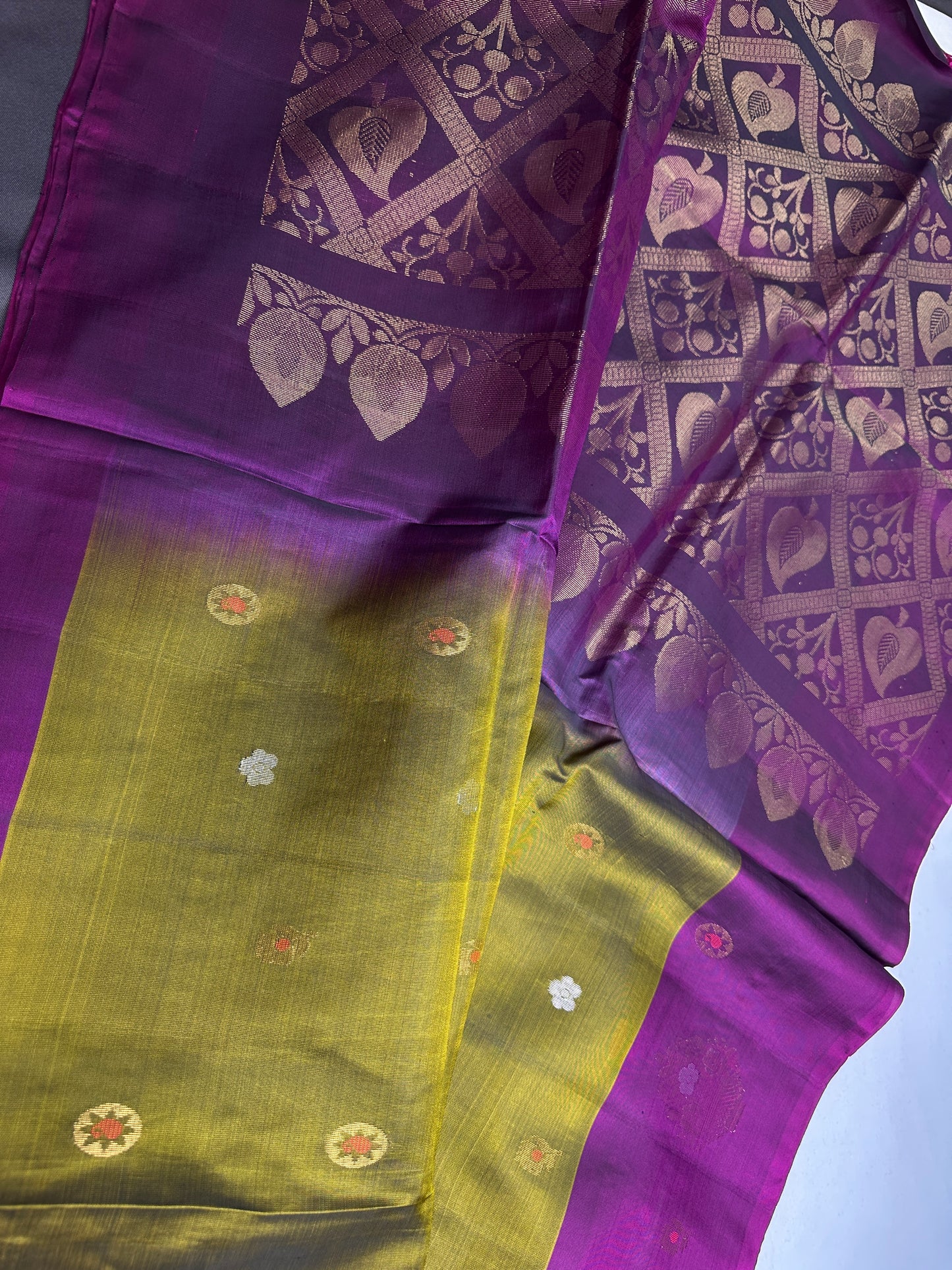 Green Pink Kanchi Handloom Pure Silk  Saree - 