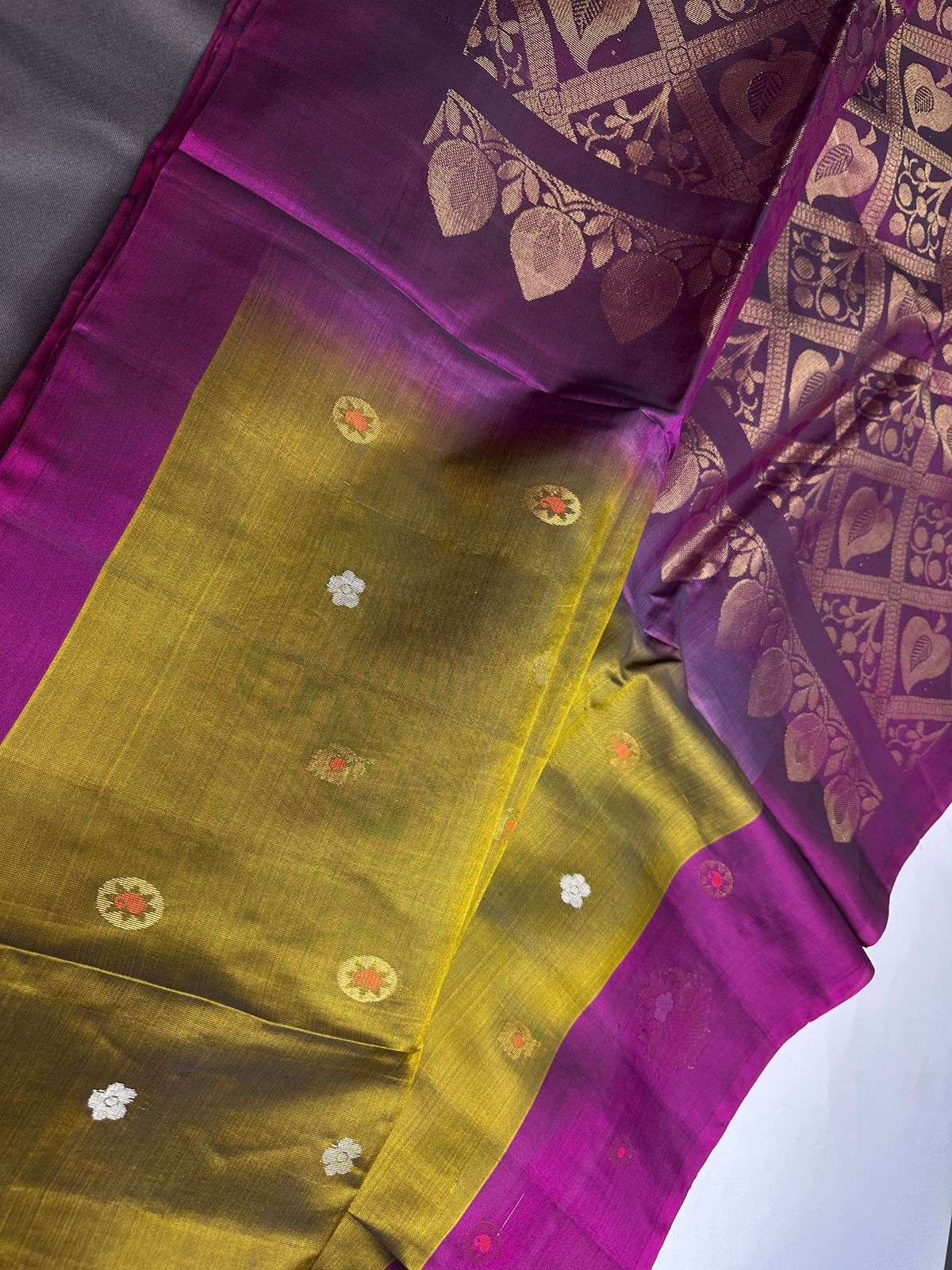 Green Pink Kanchi Handloom Pure Silk  Saree - 