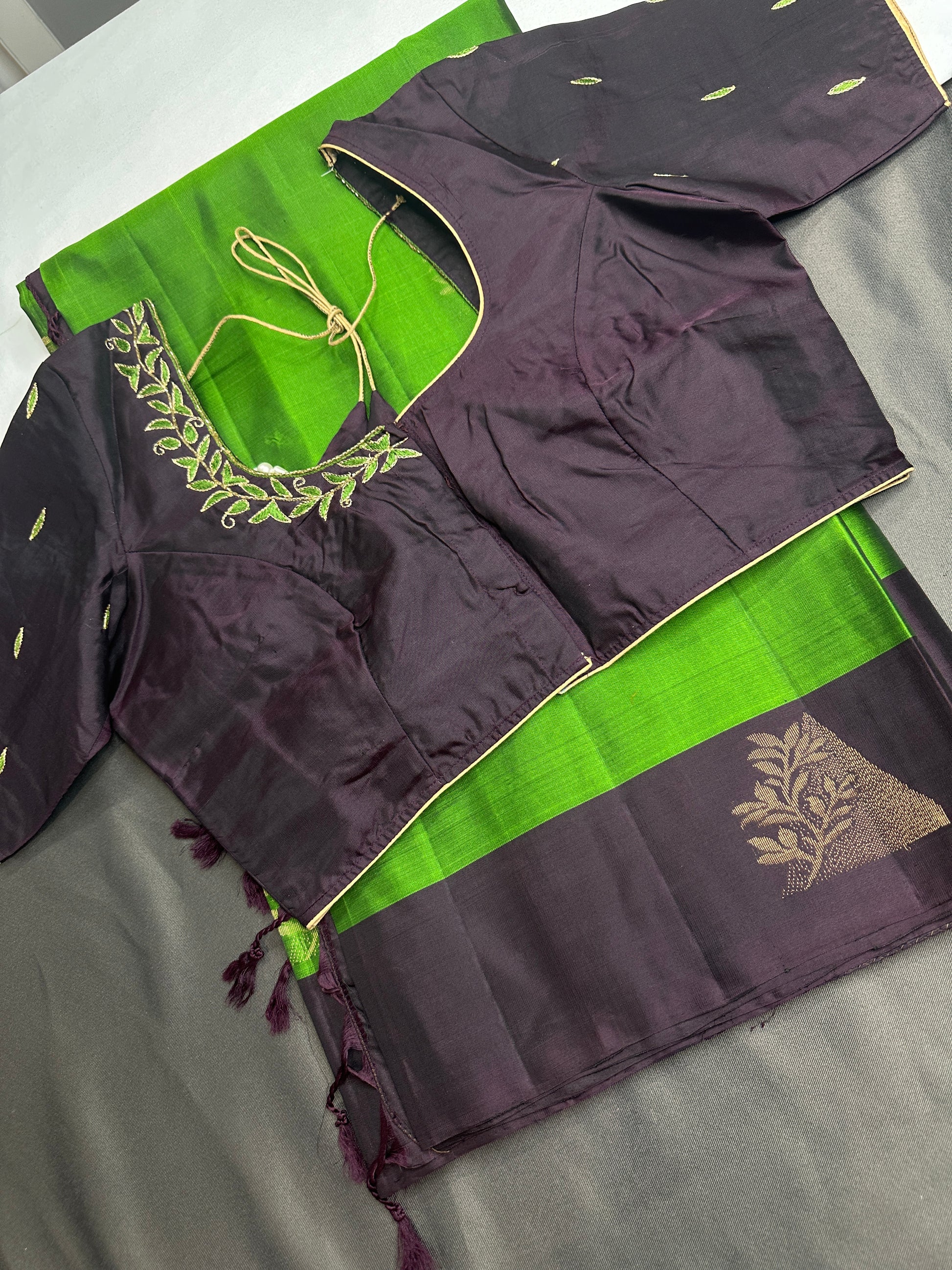 Green Pure Soft Silk  Handloom Saree - 