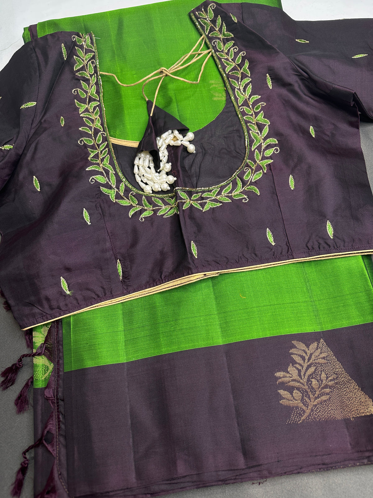 Green Pure Soft Silk  Handloom Saree - 