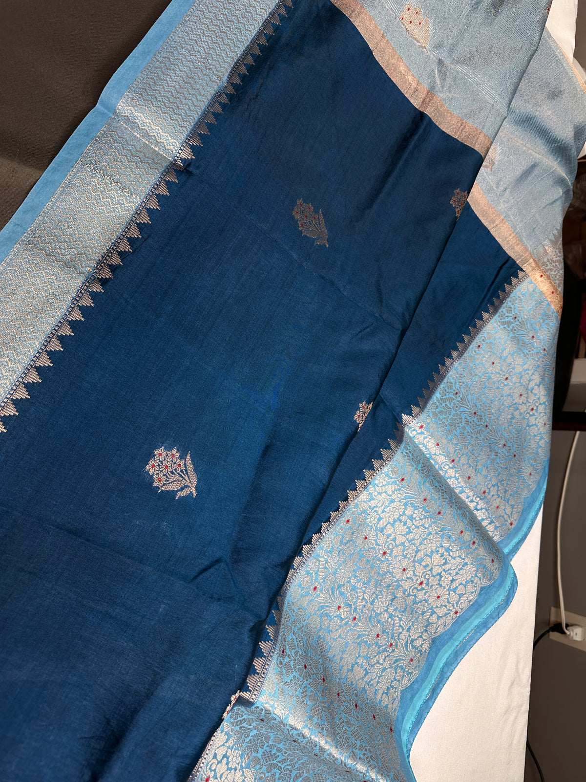Blue Raw Mango Light Weight Silk Saree - 