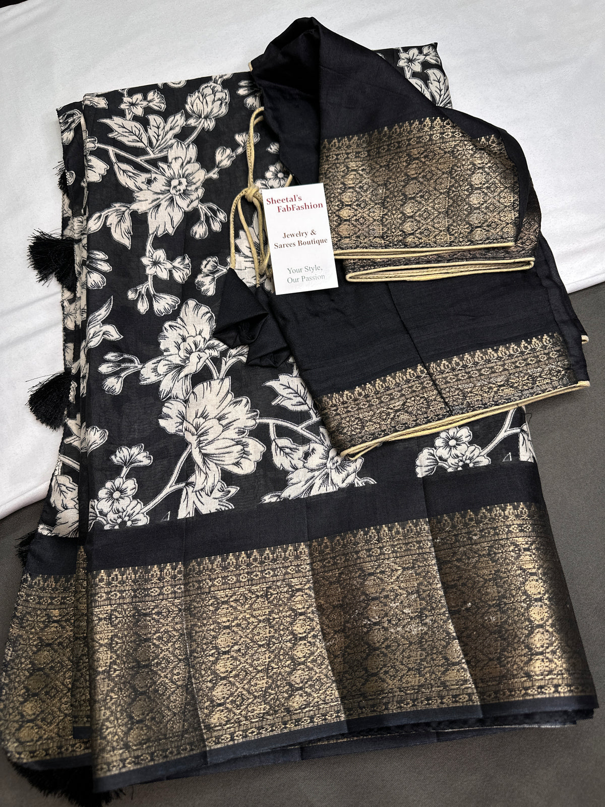 Kalamkari Cotton Silk Black White Floral Print Saree with kanchi Border - 
