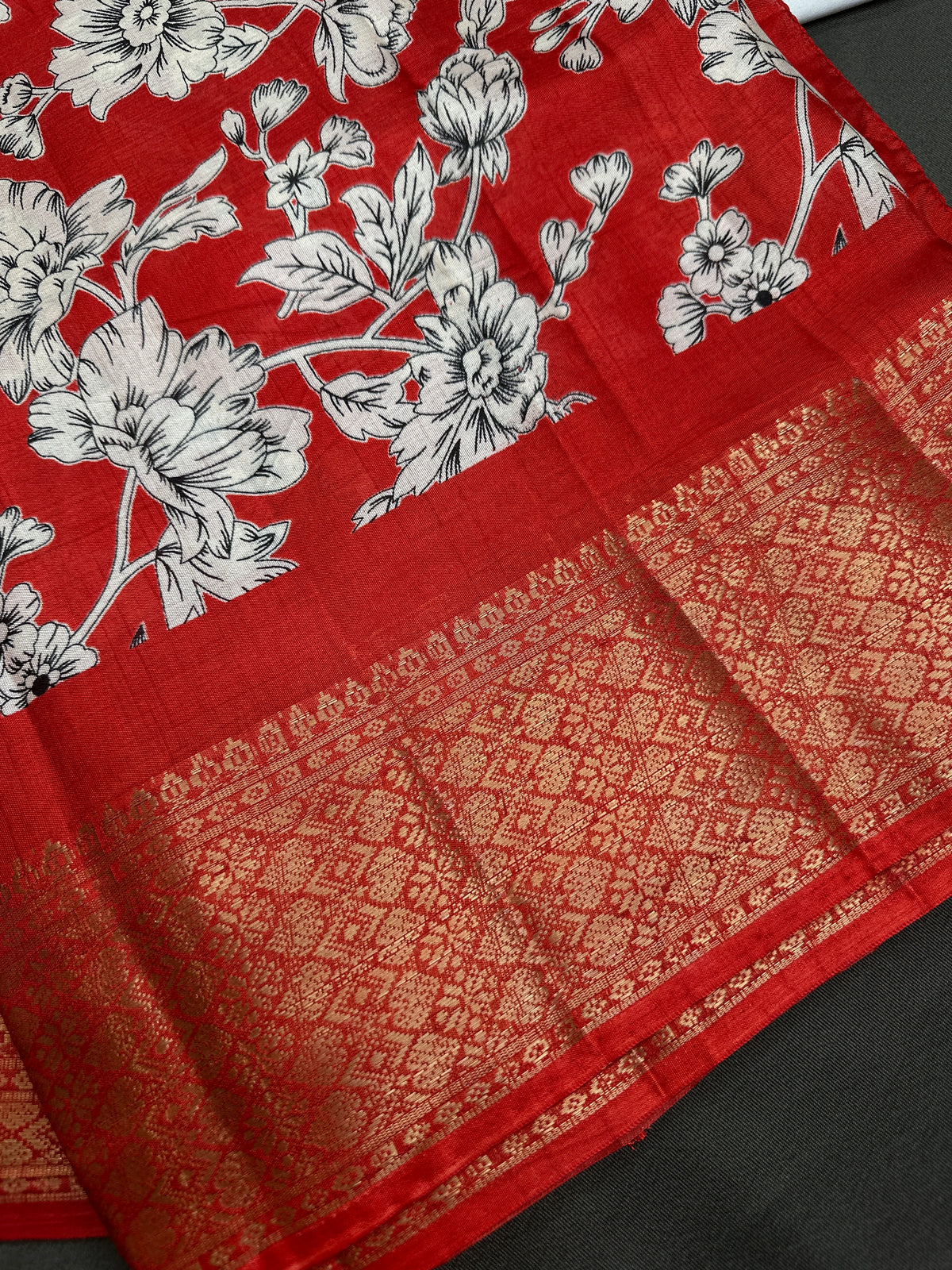 Kalamkari Cotton Silk Red White Floral Print Saree with kanchi Border - 