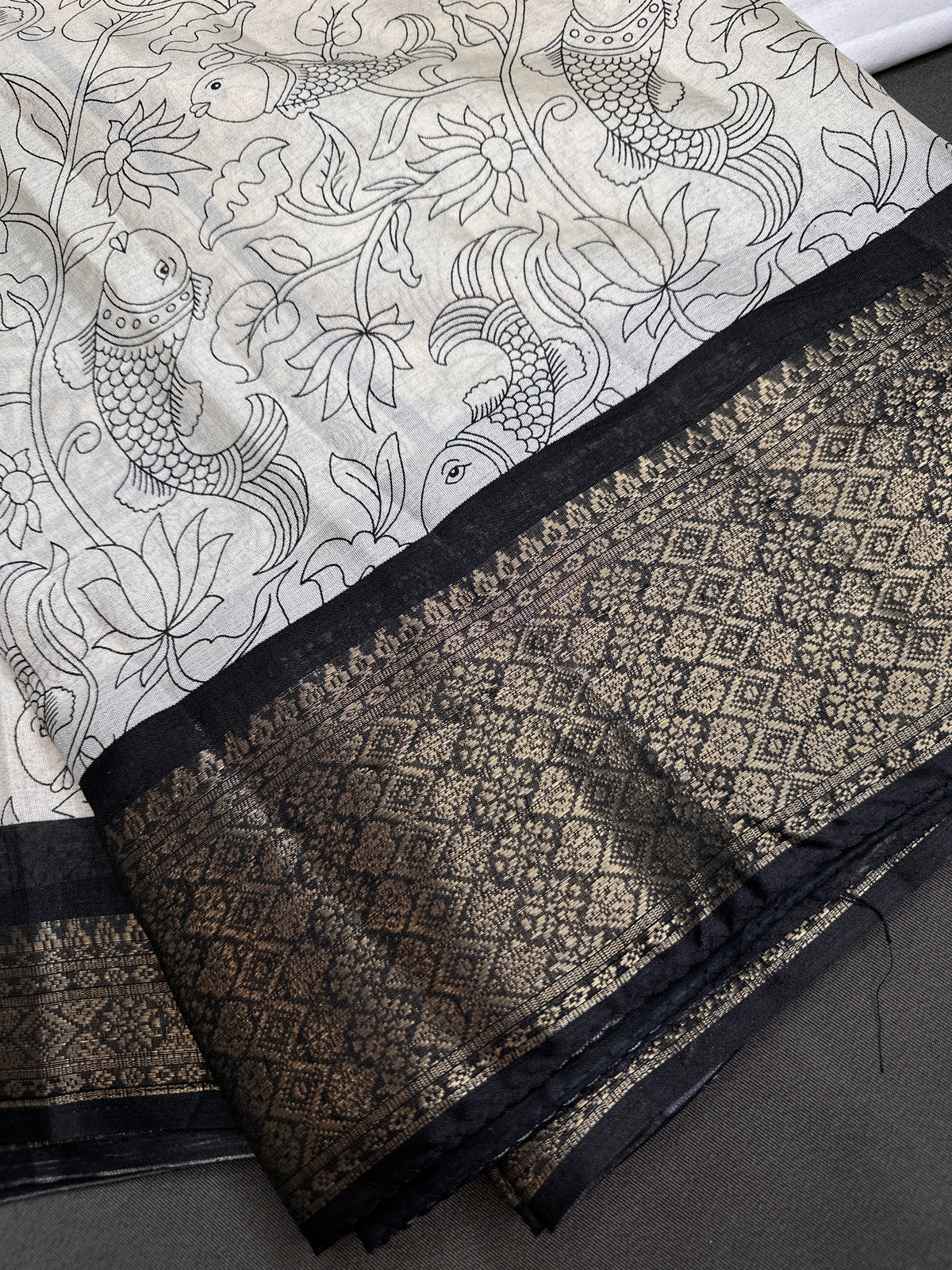 Kalamkari Cotton Silk Black Cream Floral Print Saree with kanchi Border - 