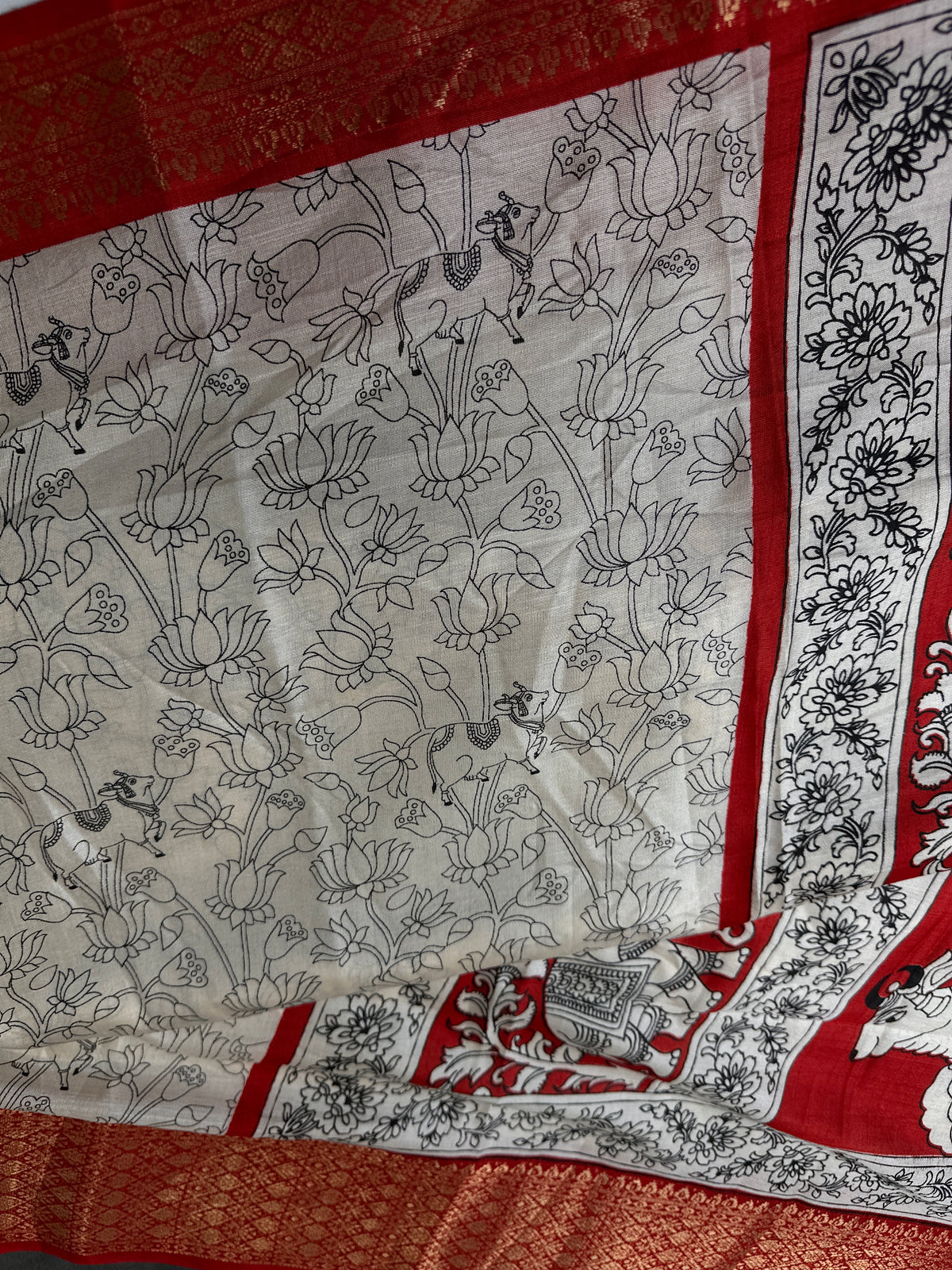Kalamkari Cotton Silk Red Half White Floral Print Saree with kanchi Border - 