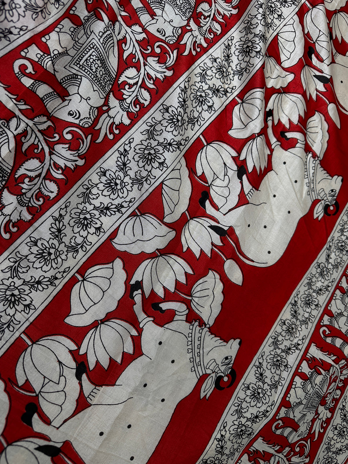 Kalamkari Cotton Silk Red Half White Floral Print Saree with kanchi Border - 