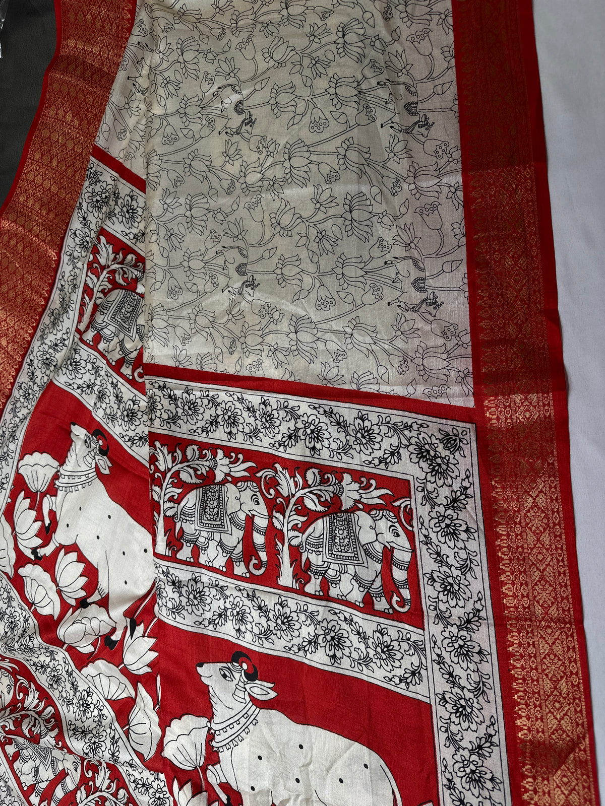 Kalamkari Cotton Silk Red Half White Floral Print Saree with kanchi Border - 