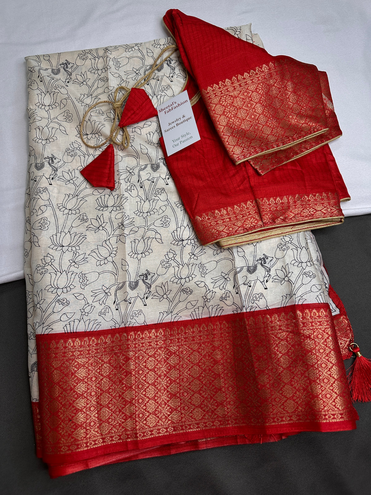 Kalamkari Cotton Silk Red Half White Floral Print Saree with kanchi Border - 