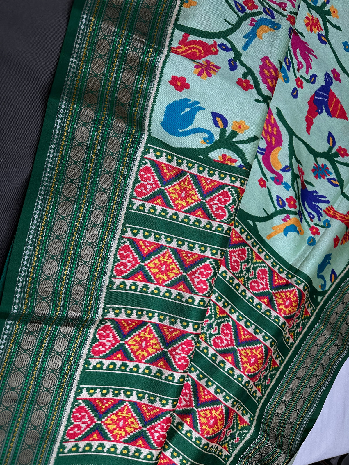 Green Multicolor Printed Saree with Mangalgiri Border - SR001082