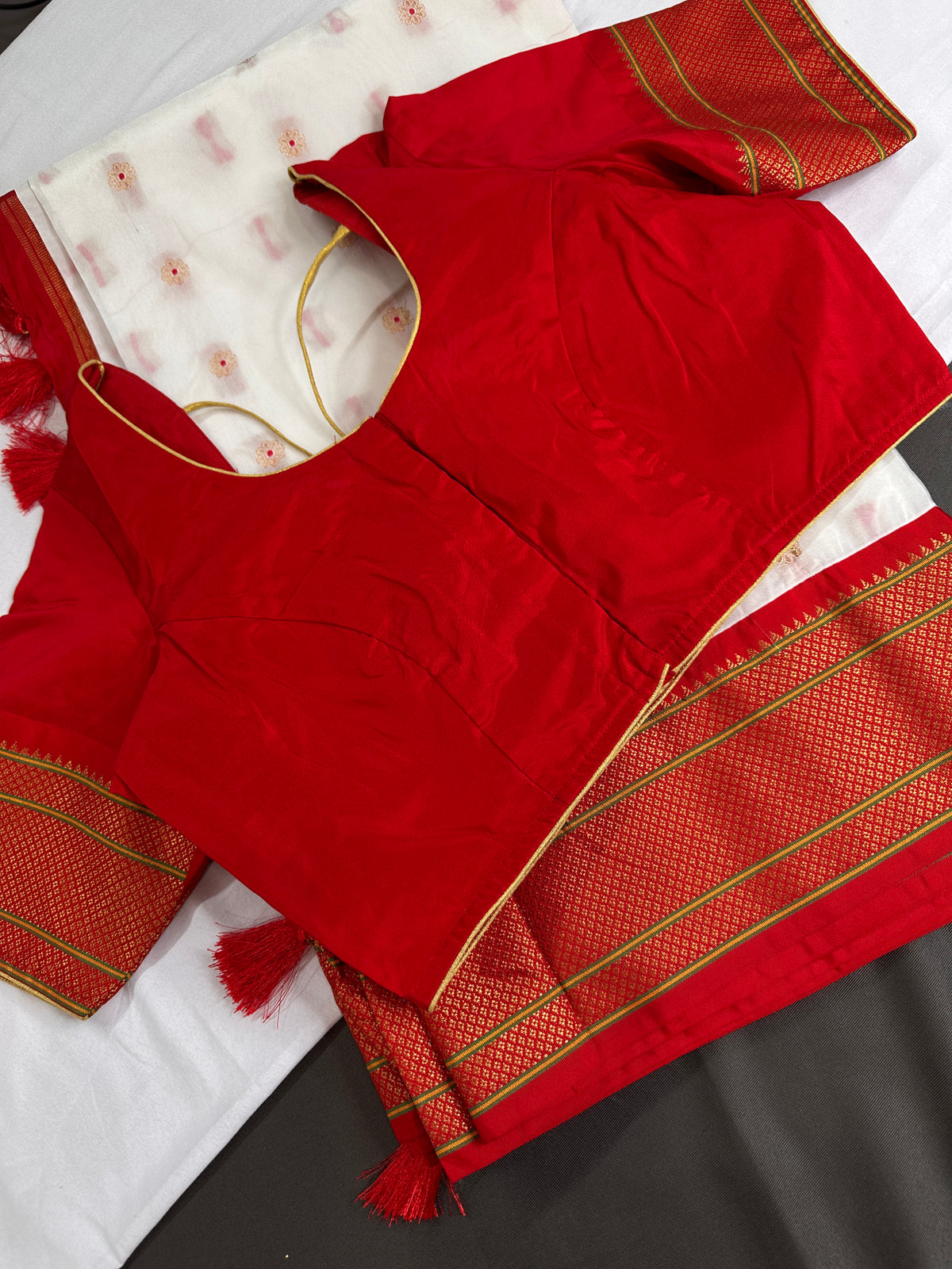 Semi Gadwal Silk Paithani White Red Saree - SR001102