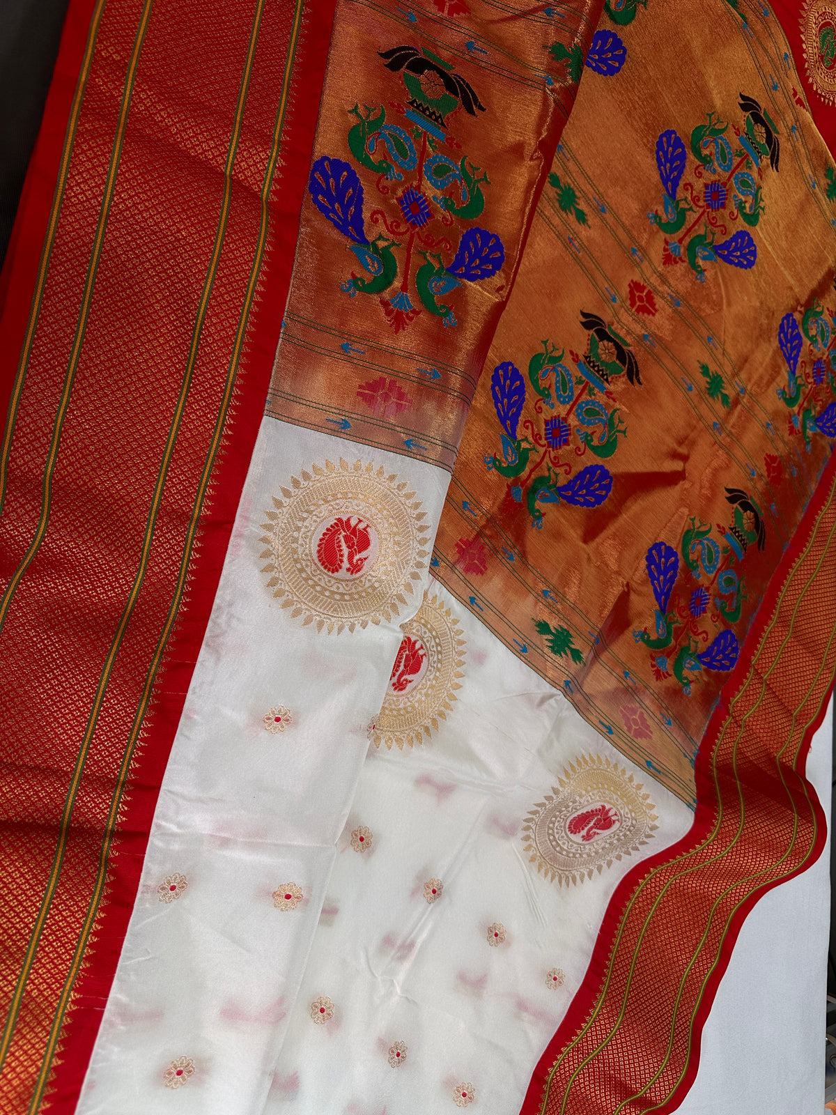 Semi Gadwal Silk Paithani White Red Saree - SR001102