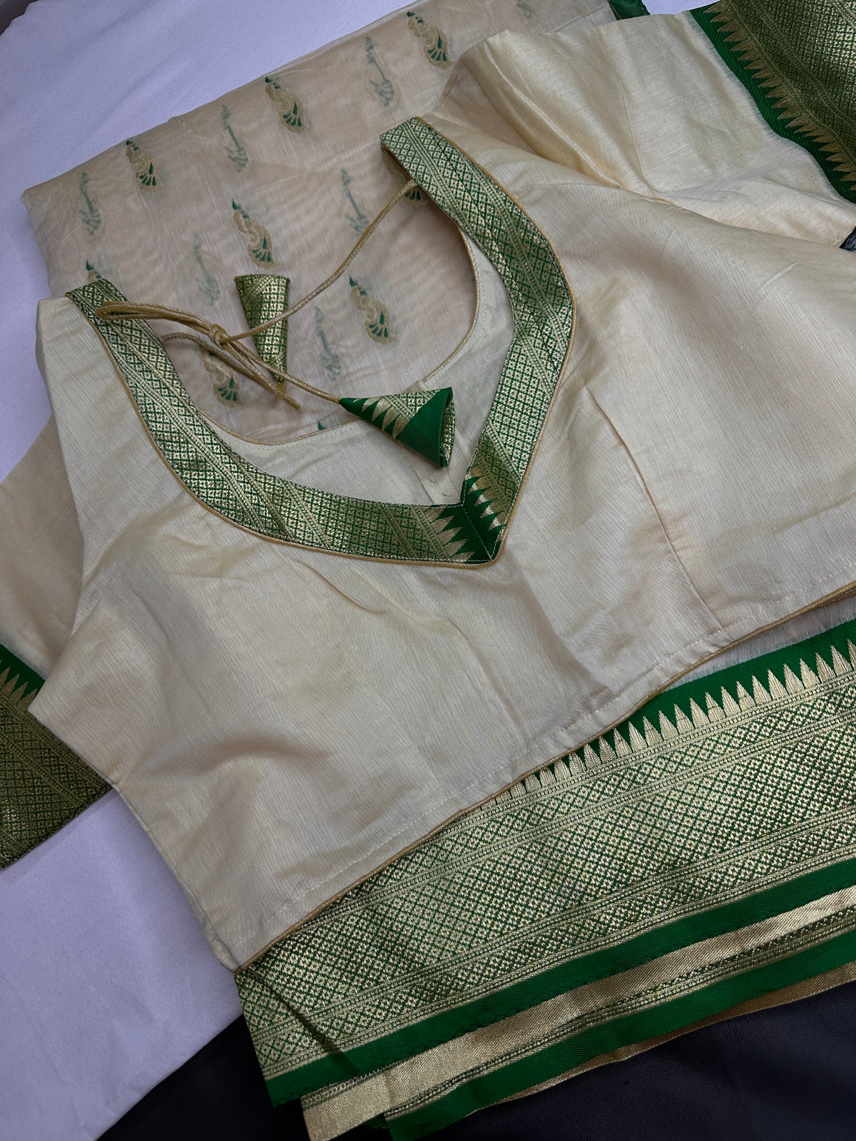 Semi Gadwal Silk Paithani White Red Saree - SR001103