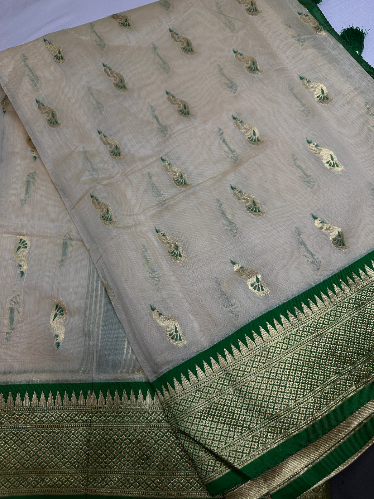 Semi Gadwal Silk Paithani White Red Saree - SR001103