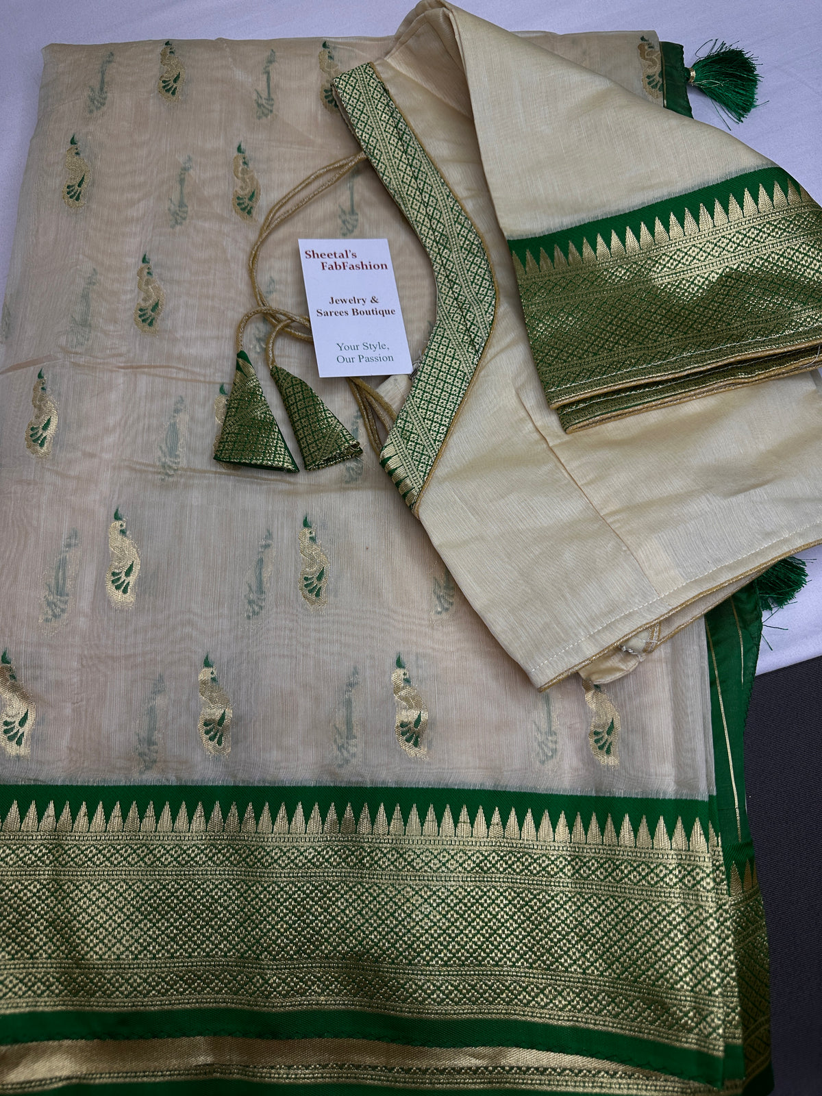 Semi Gadwal Silk Paithani White Red Saree - SR001103