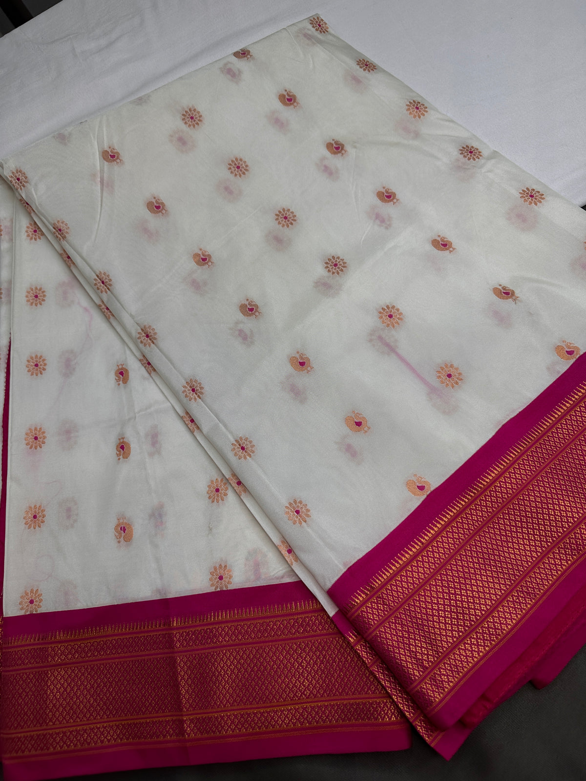 Semi Gadwal Silk Paithani White Pink Saree - SR001106