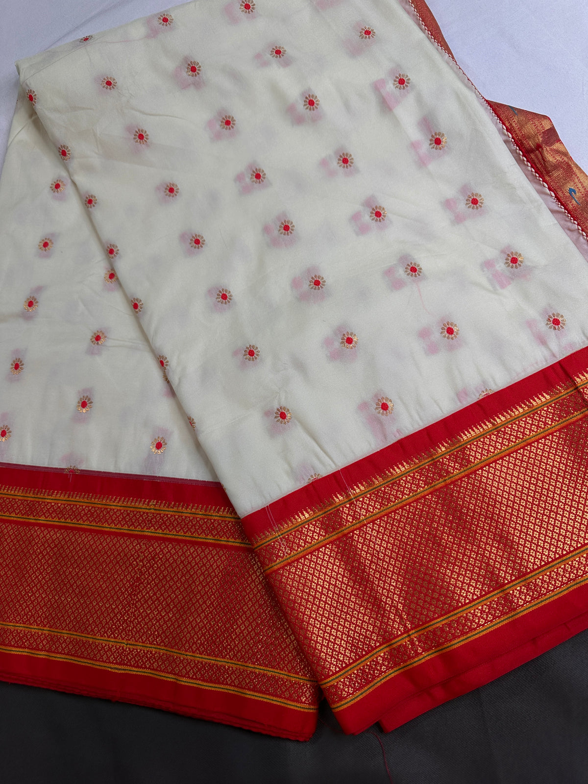 Semi Gadwal Silk Paithani Off White Red Saree - SR001109