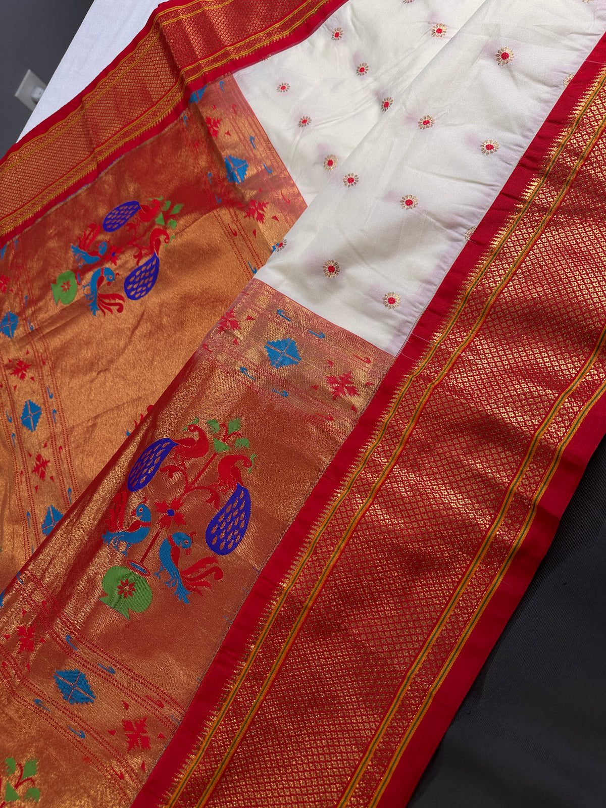Semi Gadwal Silk Paithani Off White Red Saree - SR001109