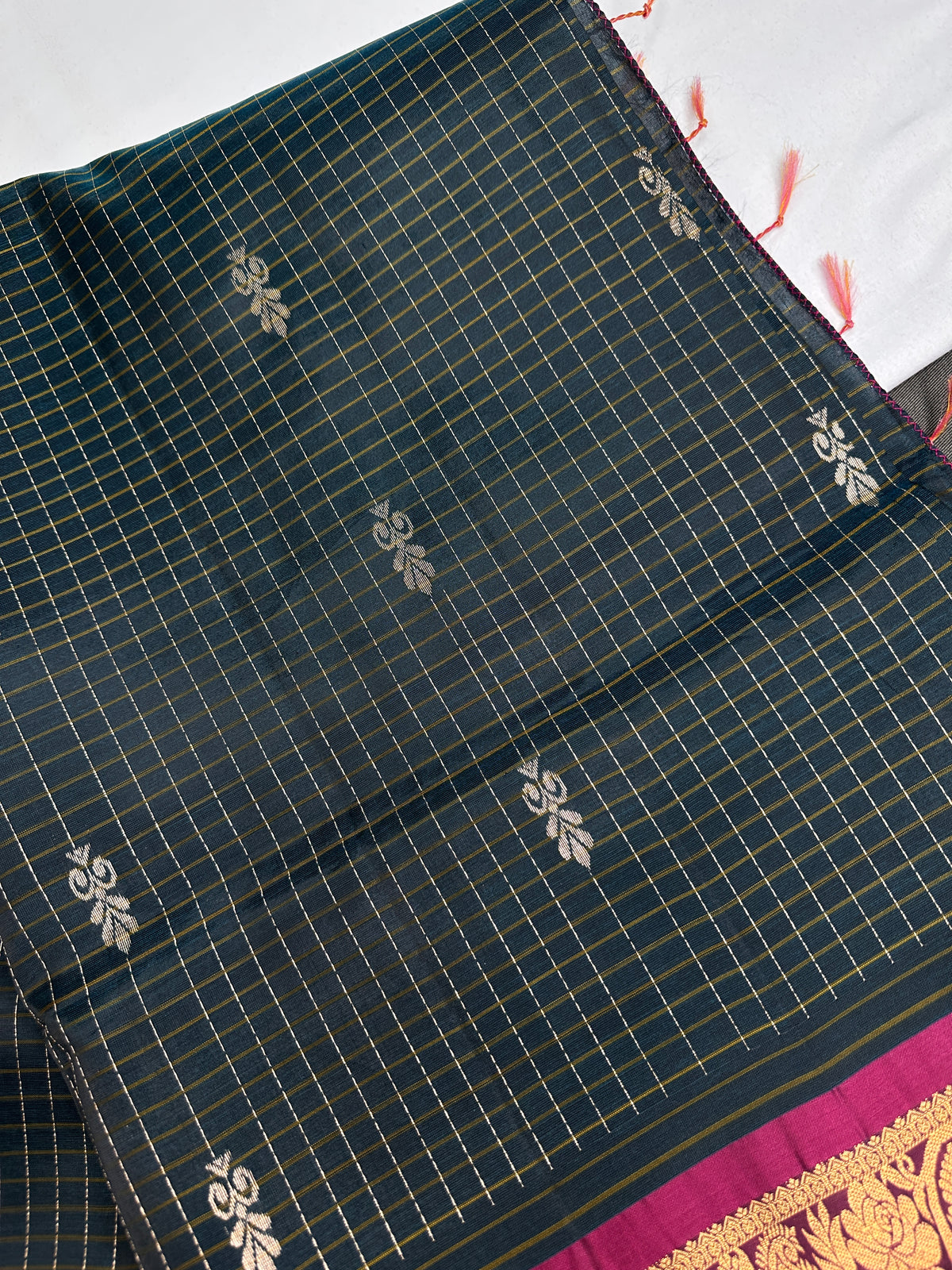 Kanchi Border Vintage Dharamvaram Green Silk Saree - SR001114