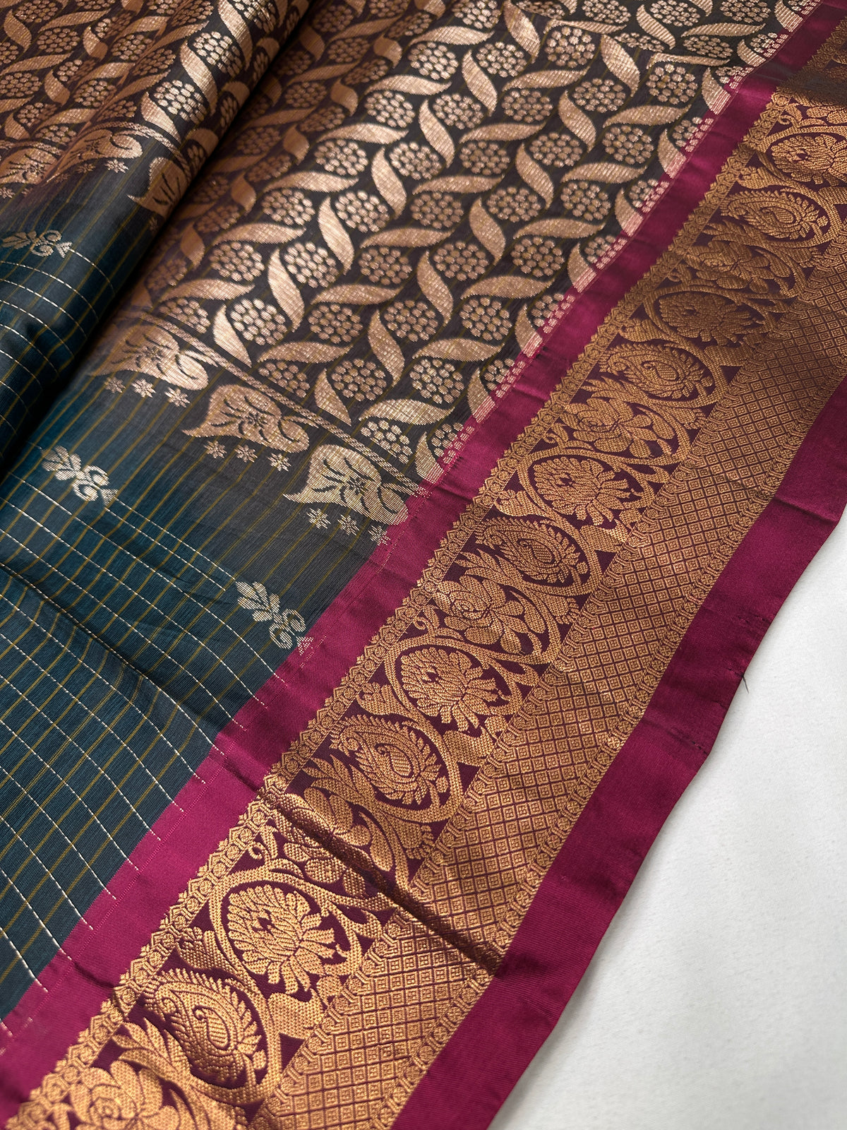 Kanchi Border Vintage Dharamvaram Green Silk Saree - SR001114