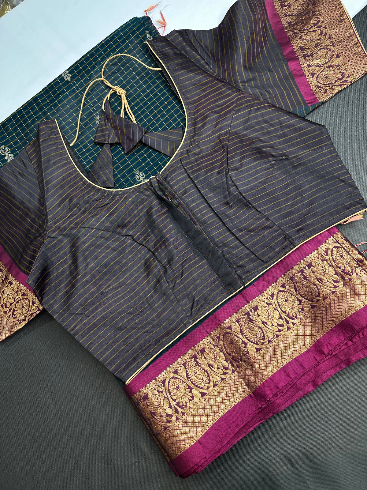 Kanchi Border Vintage Dharamvaram Green Silk Saree - SR001114
